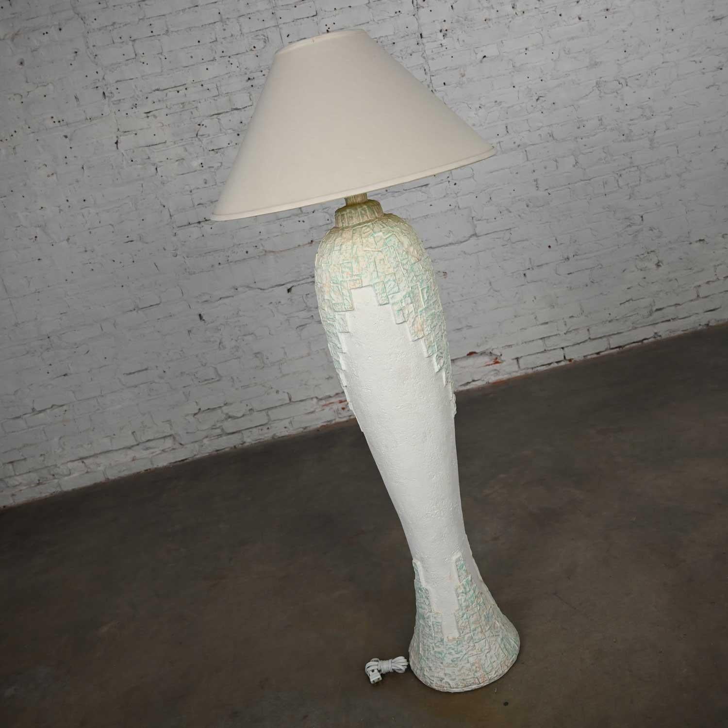 Late 20th Cent Modern to Postmodern Southwest Style Textured Plaster Floor Lamp In Good Condition For Sale In Topeka, KS