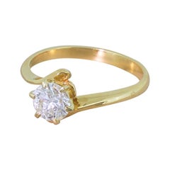 Late 20th Century 1.01 Carat Brilliant Cut Diamond Crossover Solitaire Ring
