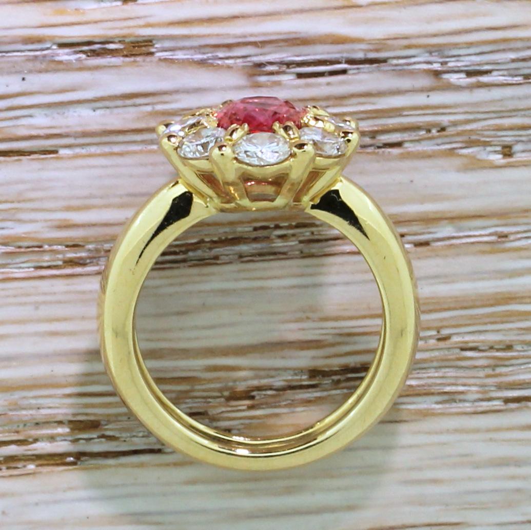 Late 20th Century 1.63 Carat Padparadscha Sapphire & Diamond 18 Karat Gold Ring 1
