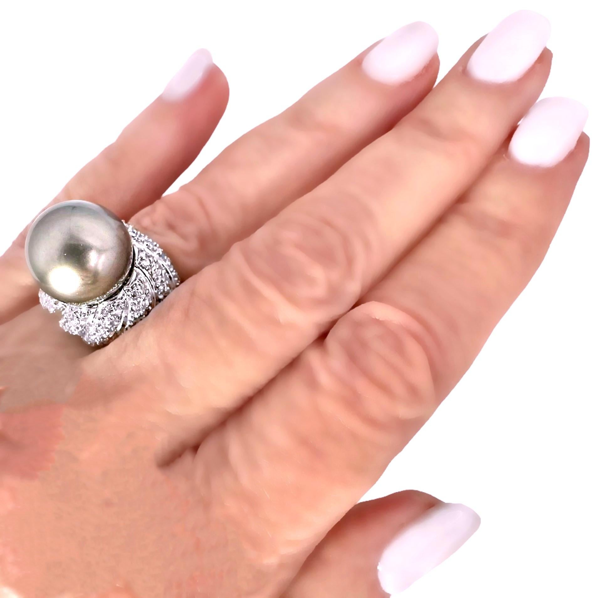 Late 20th Century 18k White Gold, Diamond & Gray Tahitian Pearl Cocktail Ring For Sale 8