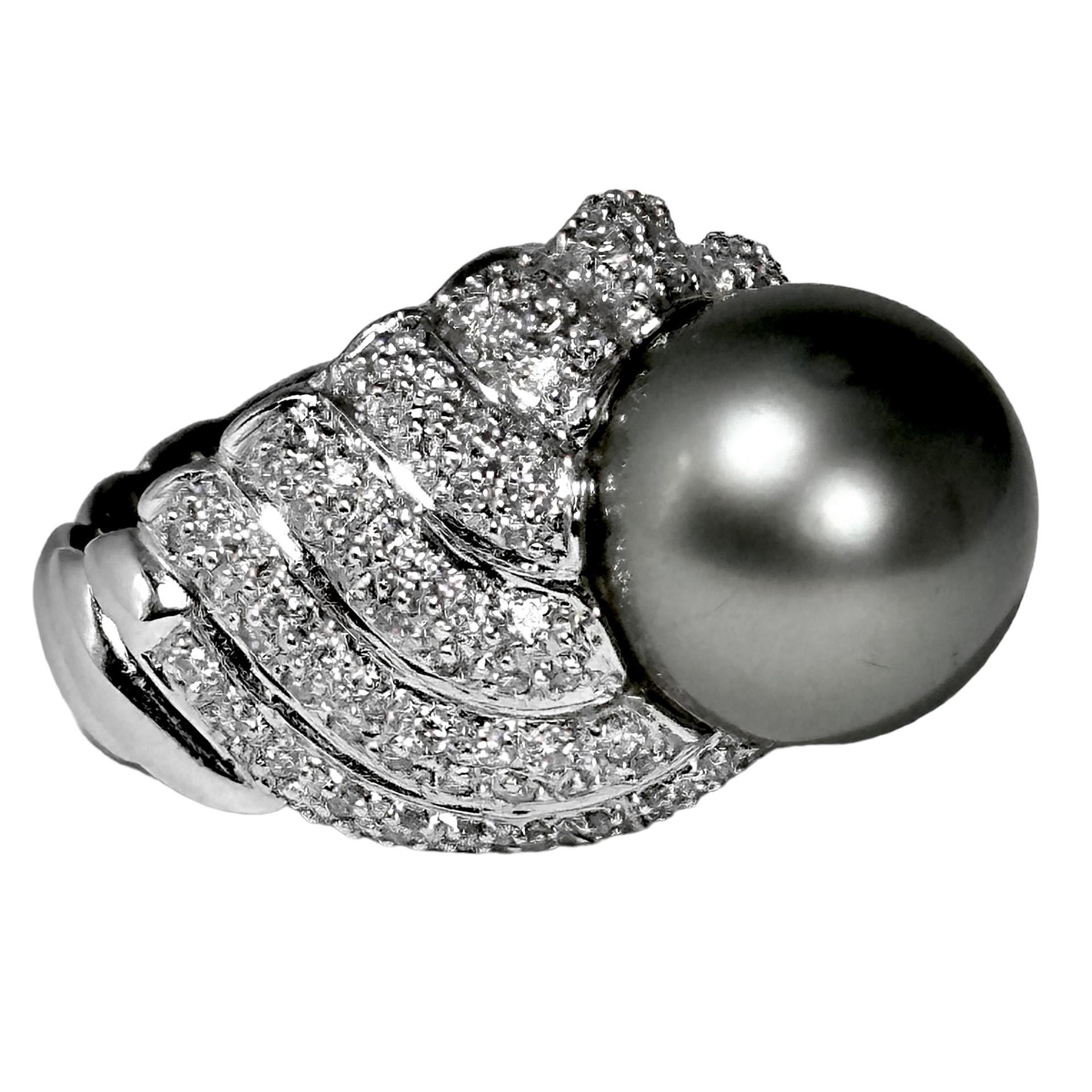 Modern Late 20th Century 18k White Gold, Diamond & Gray Tahitian Pearl Cocktail Ring For Sale