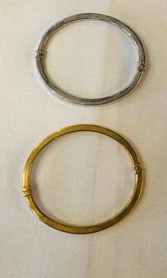 2 Italian Stamped 18-Karat Yellow and White Gold Bangles / Bracelet with Clasps