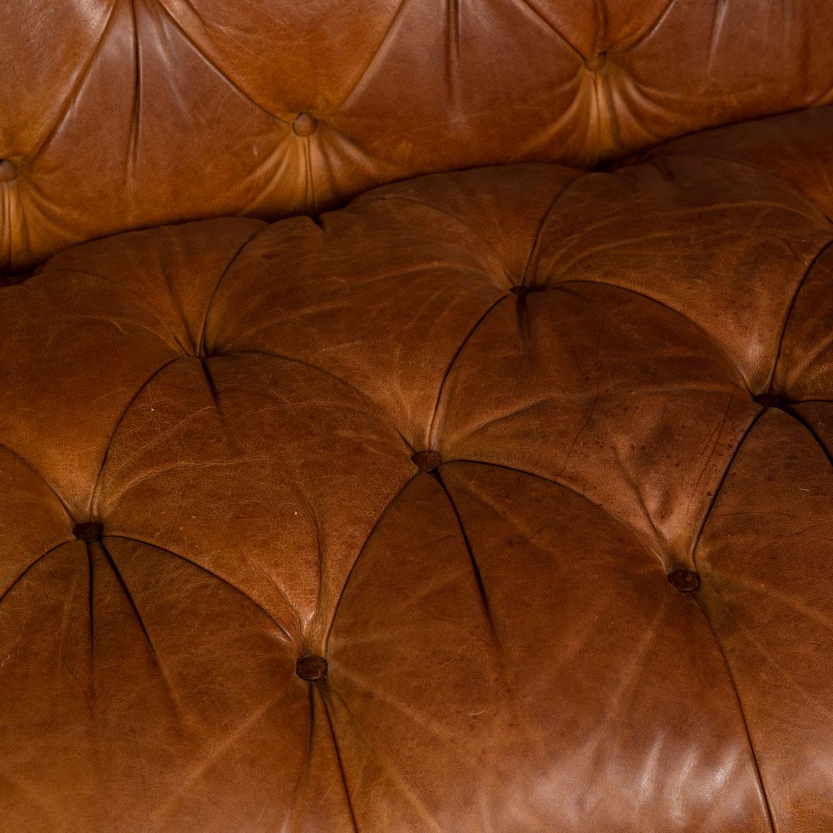 Late 20th Century 3-Seat Chesterfield Leather Sofa with Button Down Seat 5