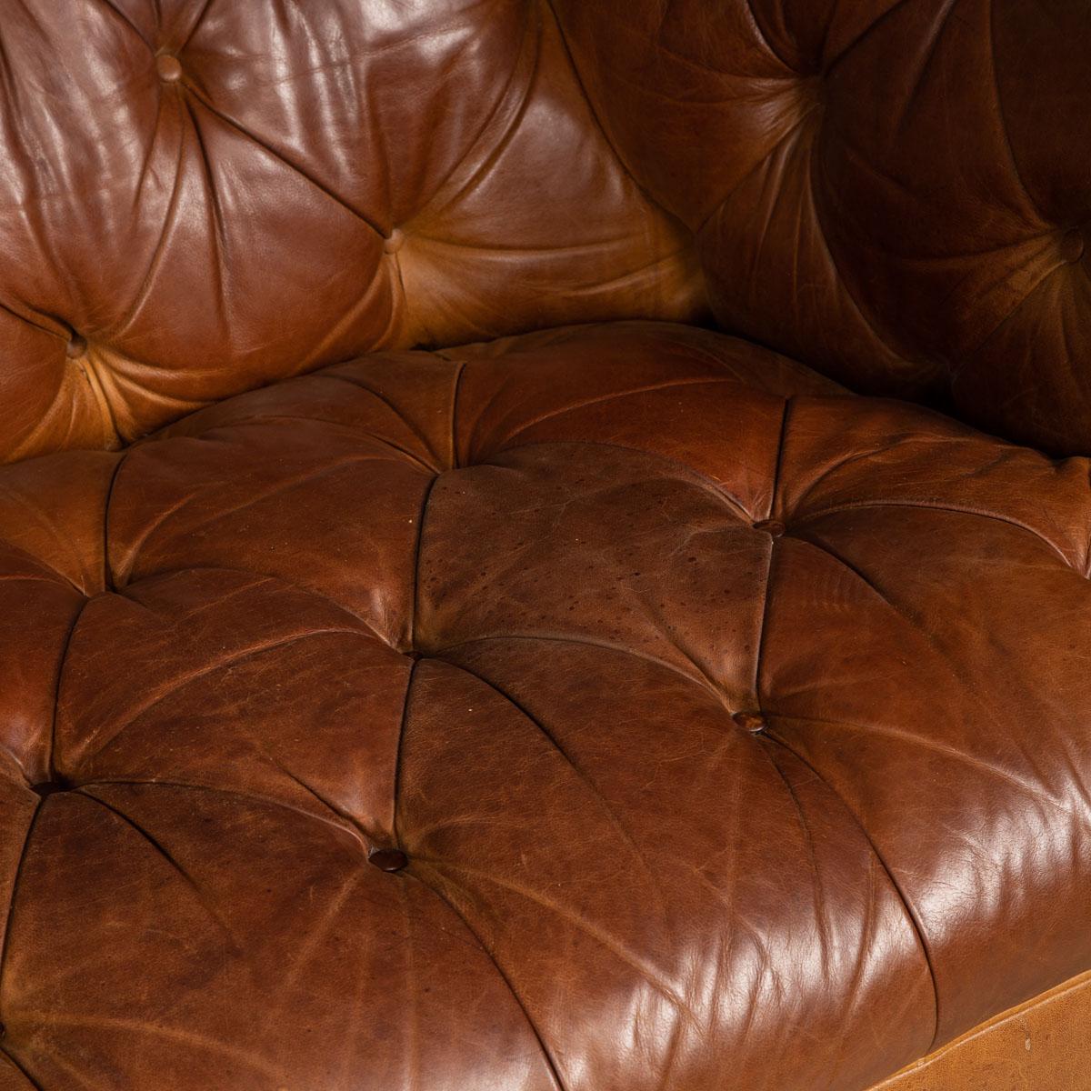 Late 20th Century 3-Seat Chesterfield Leather Sofa with Button Down Seat 7