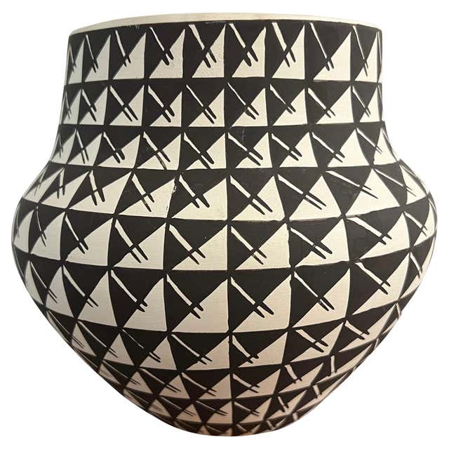 Native American Vintage Mata Ortiz Fine Geometric design pottery pot ...