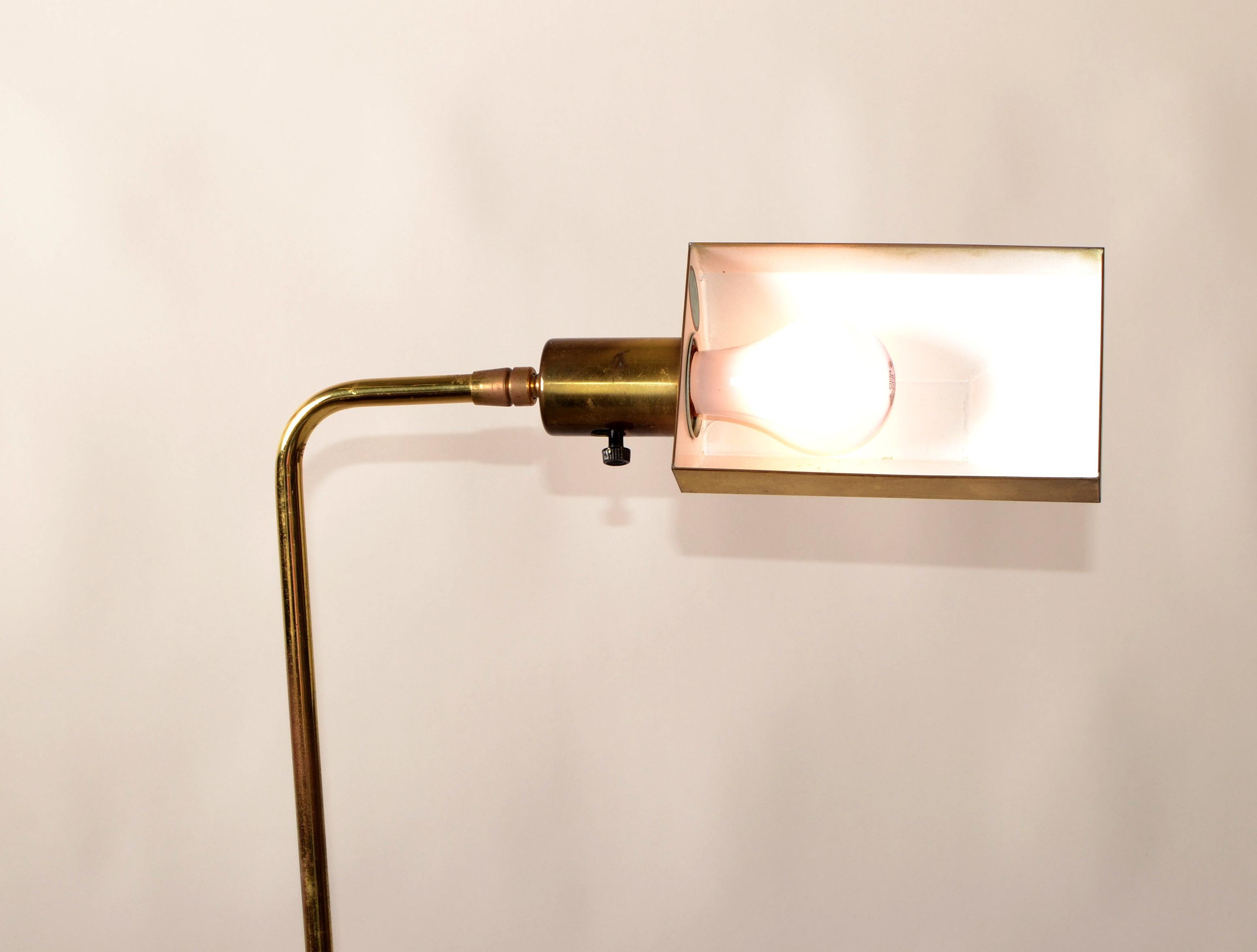 Late 20th Century Adjustable Brass Lucite and Round Marble Base Floor Lamp Italy For Sale 1