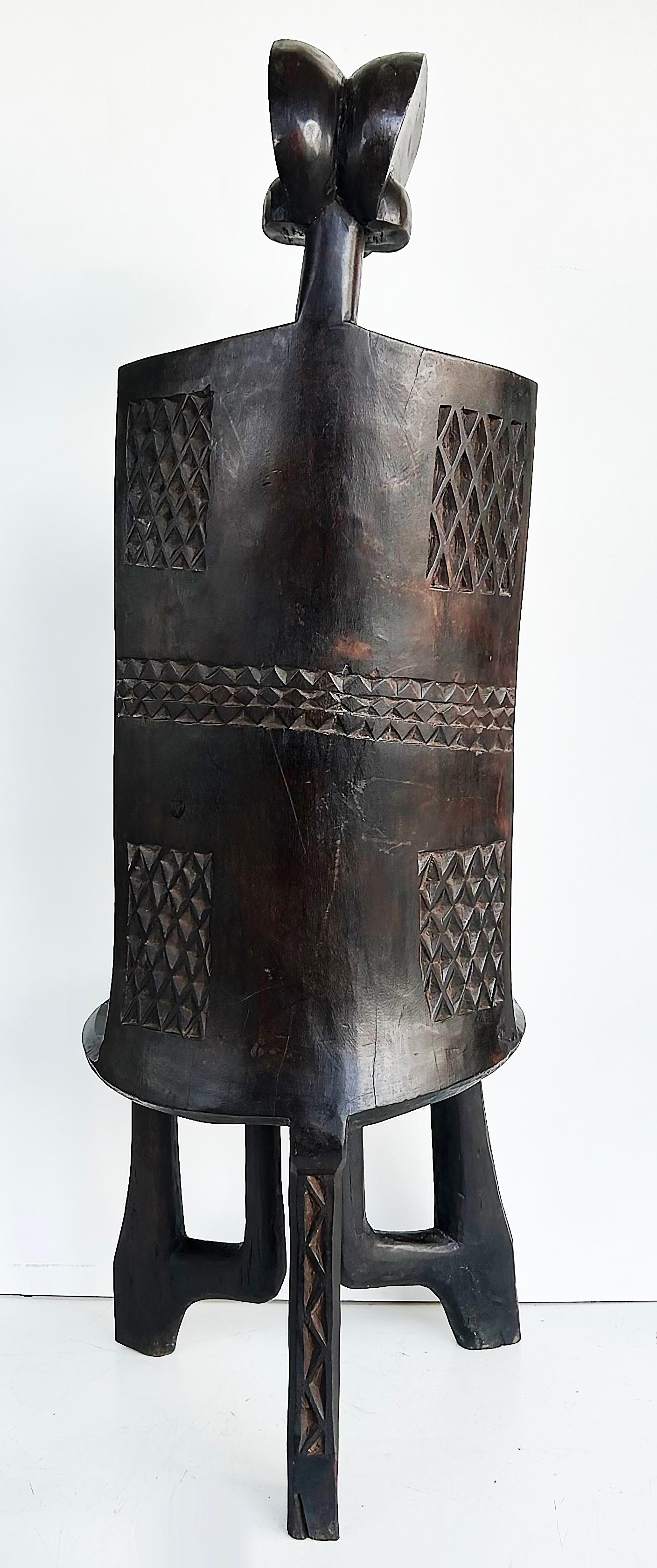 Hand-Carved Late 20th Century African Carved Throne Chair, Makonde People of Tanzania For Sale
