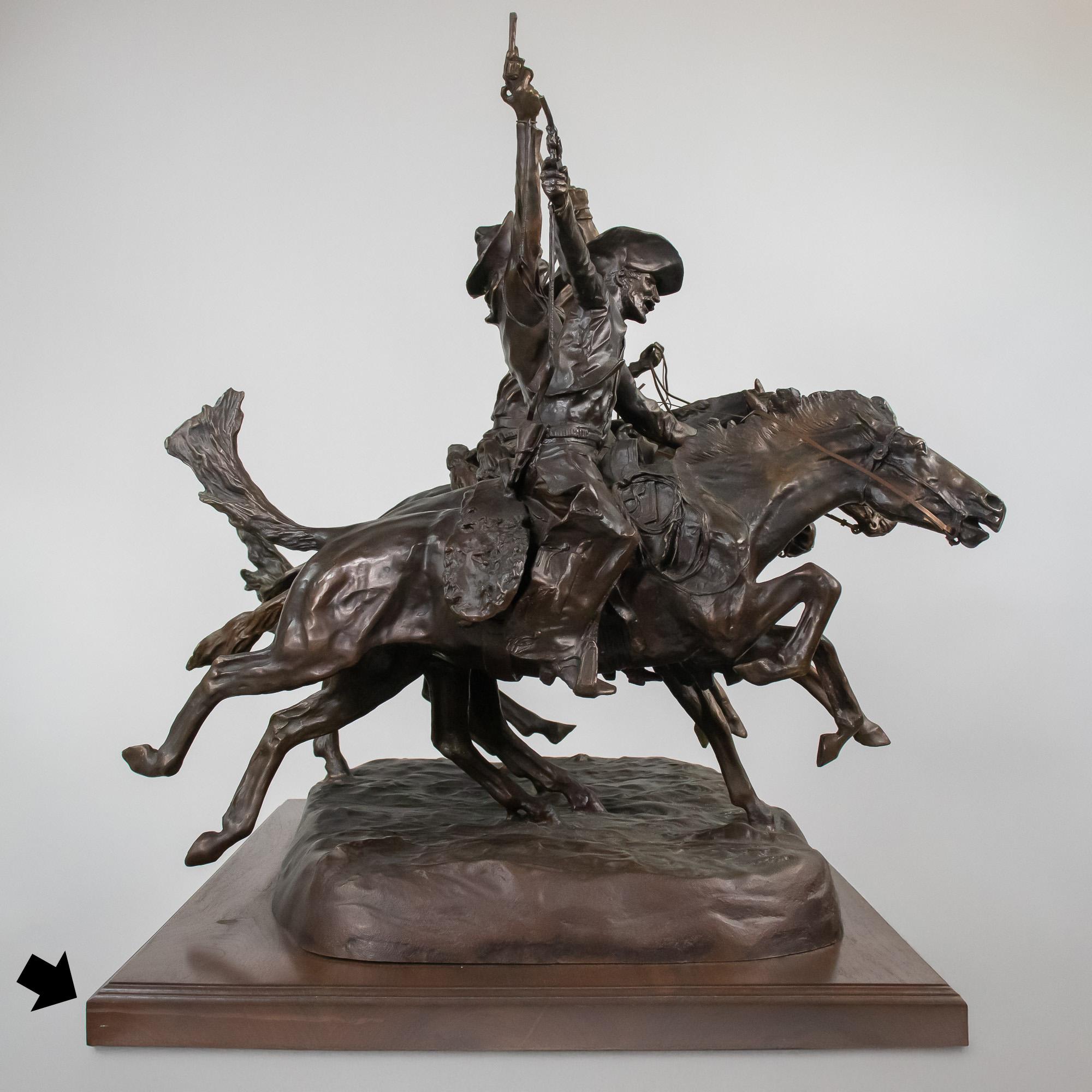 Fatto a mano Scultura in bronzo americana della fine del 20° secolo (after) Frederic Remington in vendita
