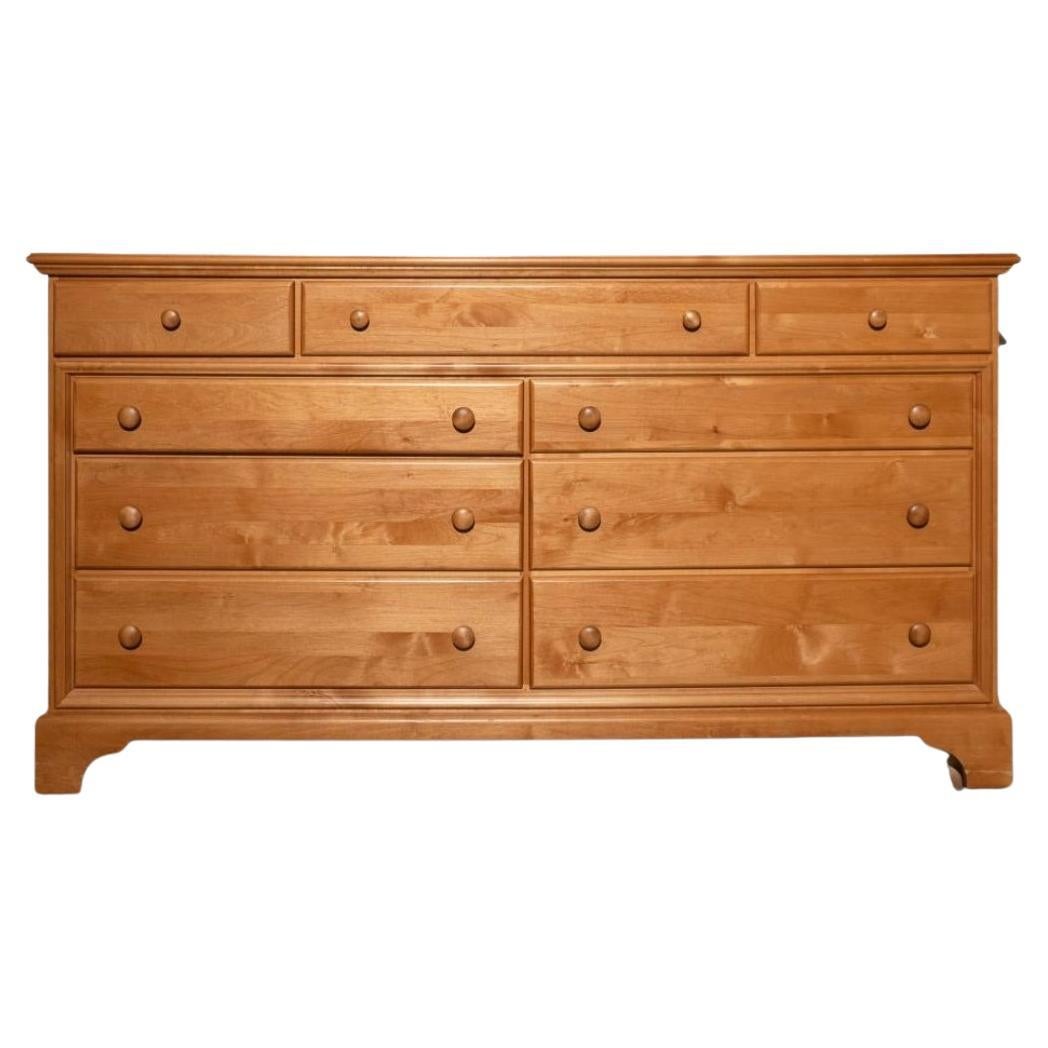 Unknown Late 20th Century American Classical Maple Double Dresser For Sale