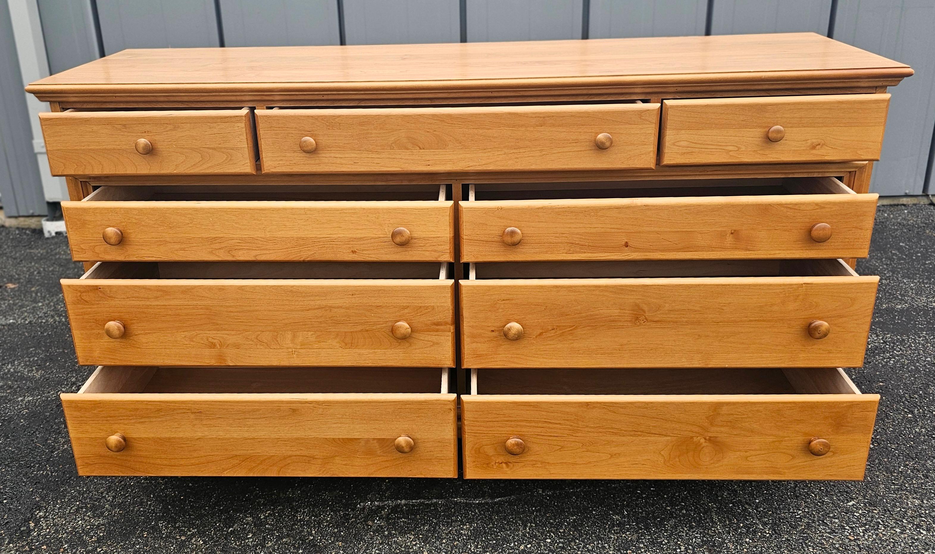 Late 20th Century American Classical Maple Double Dresser For Sale 2