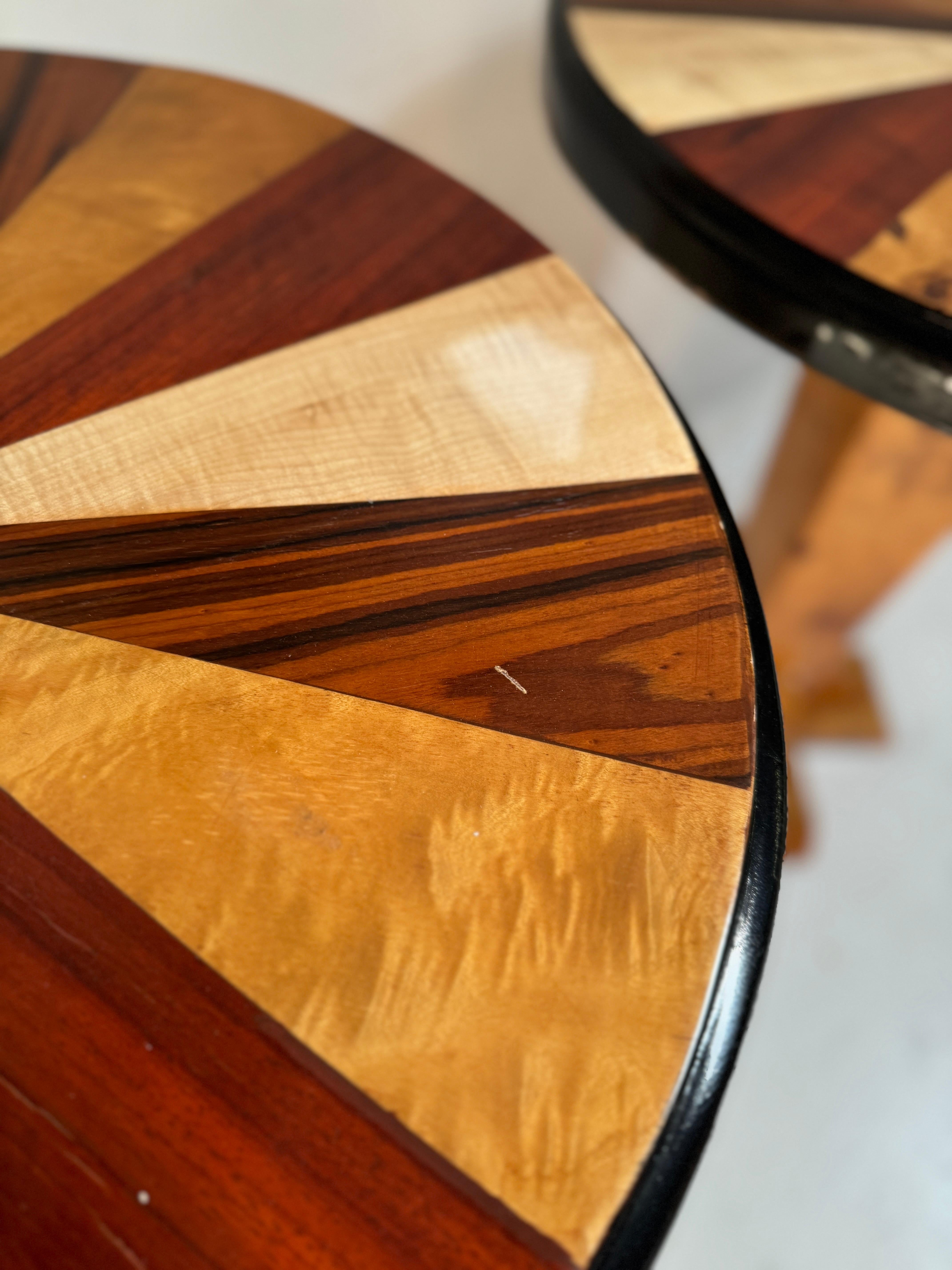 Broussin Tables d'appoint en loupe de style Art déco de la fin du 20e siècle en vente