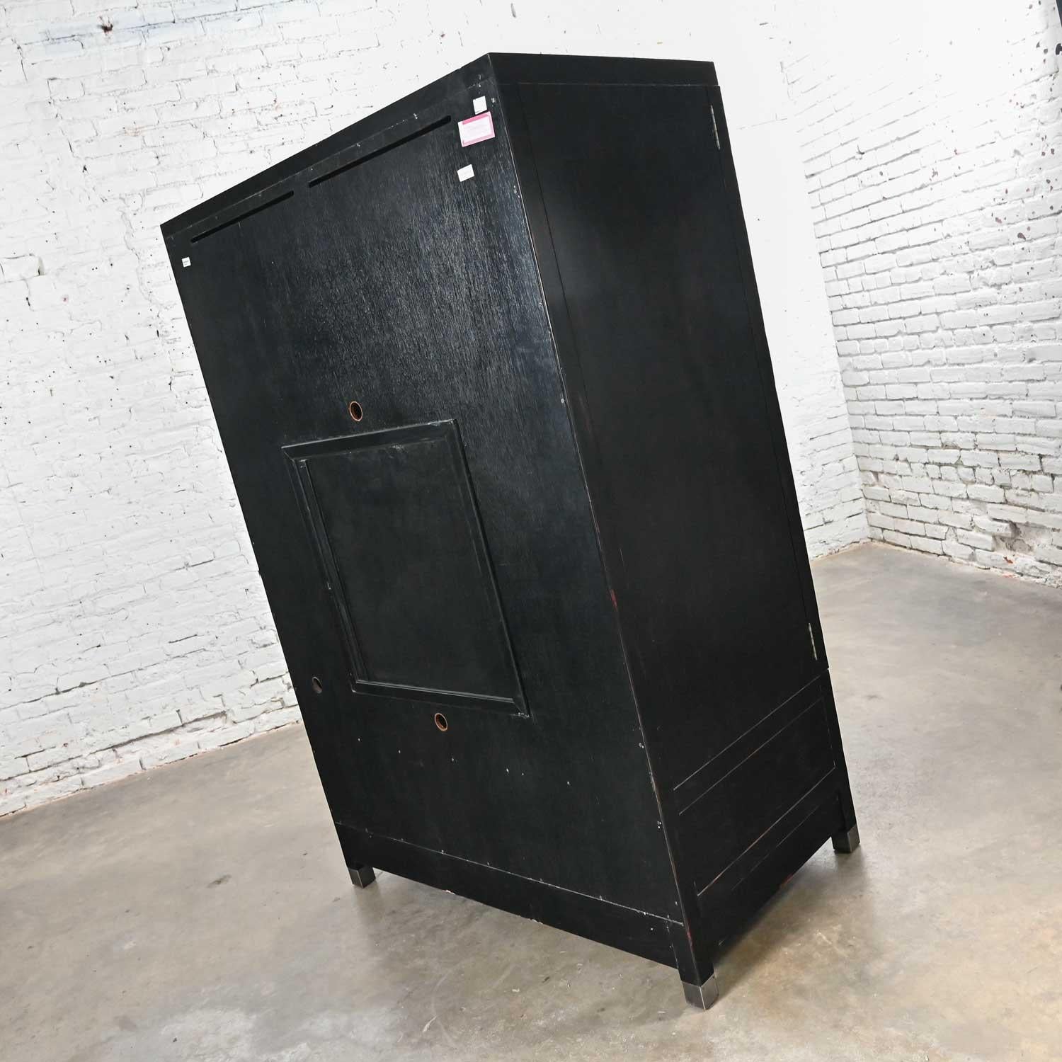 Late 20th Century Asian Style Baker Milling Road Entertainment Storage Cabinet For Sale 1