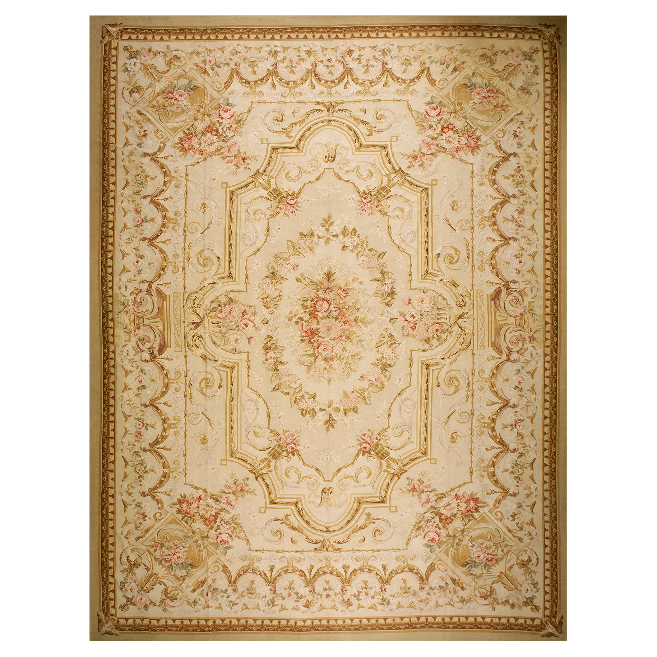 Tappeto Aubusson della fine del XX secolo ( 14' 3'' x 19' - 435 x 580 cm )