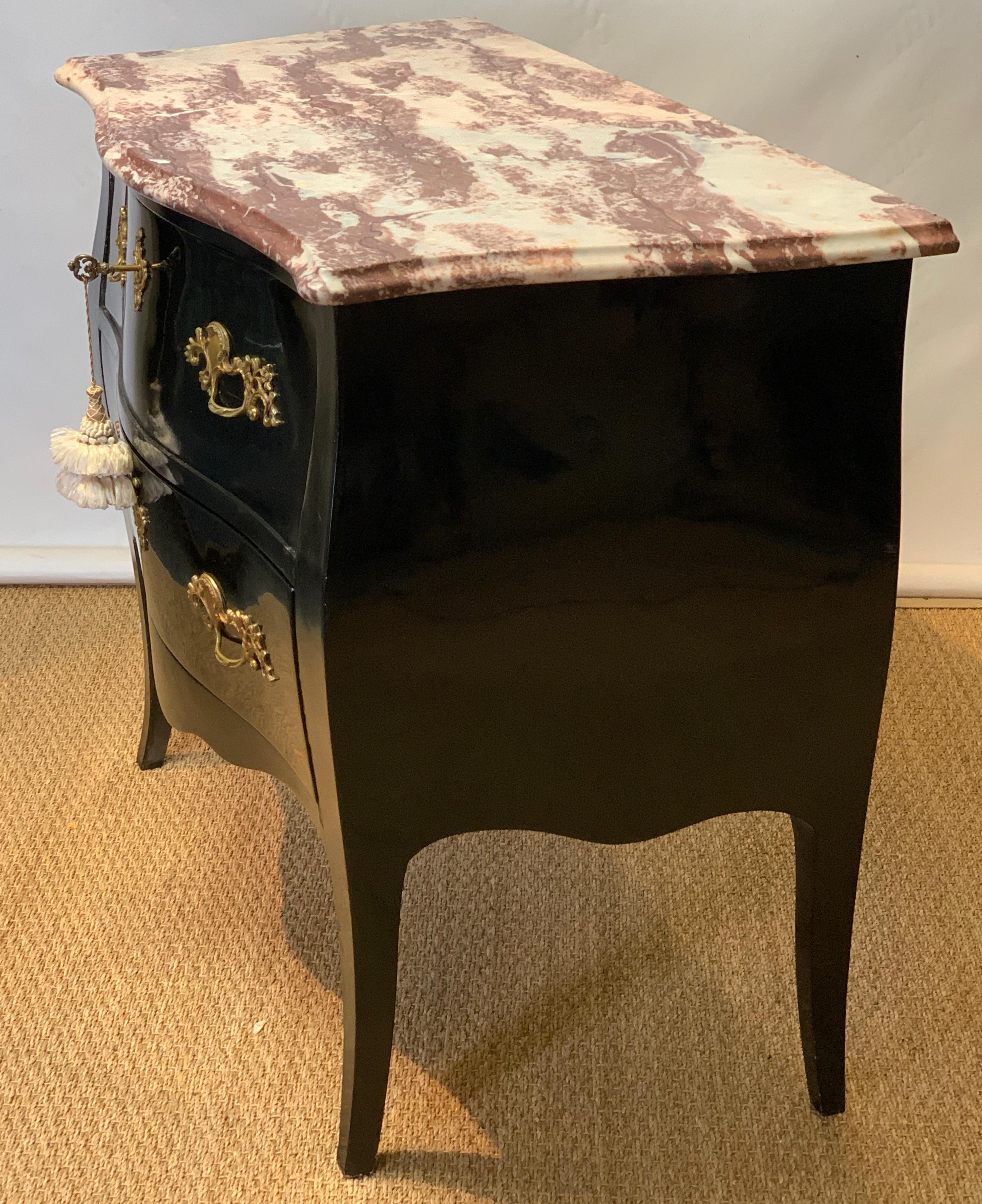 Late 20th Century Black Lacquer Bombe´ Commode 1