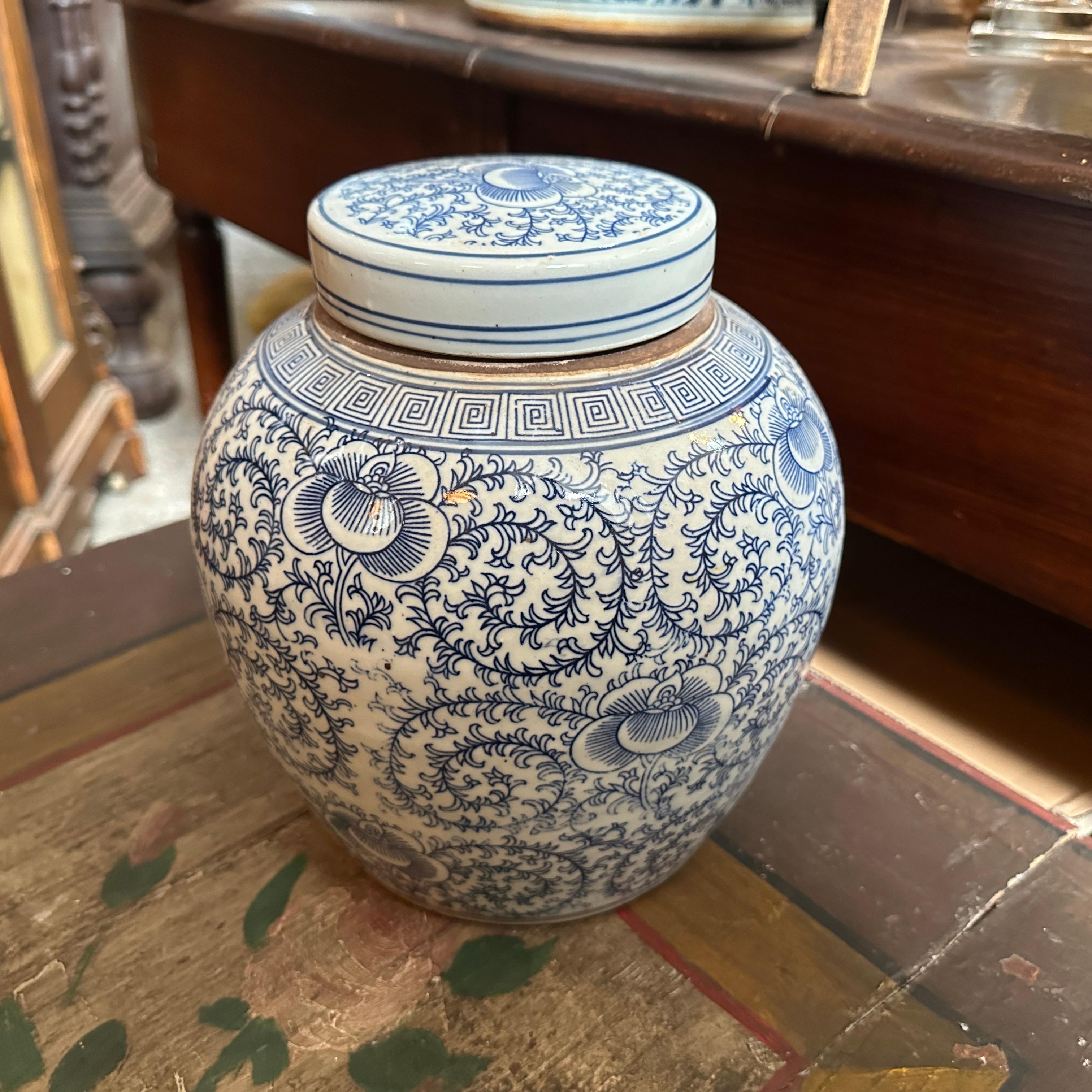 Late 20th Century Blue and White Ceramic Chinese Ginger Jar 6