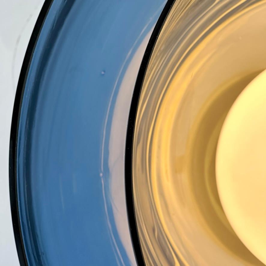 Lampe de table fin 20ème siècle en verre de Murano bleu et fumé avec verre opalin blanc en vente 2