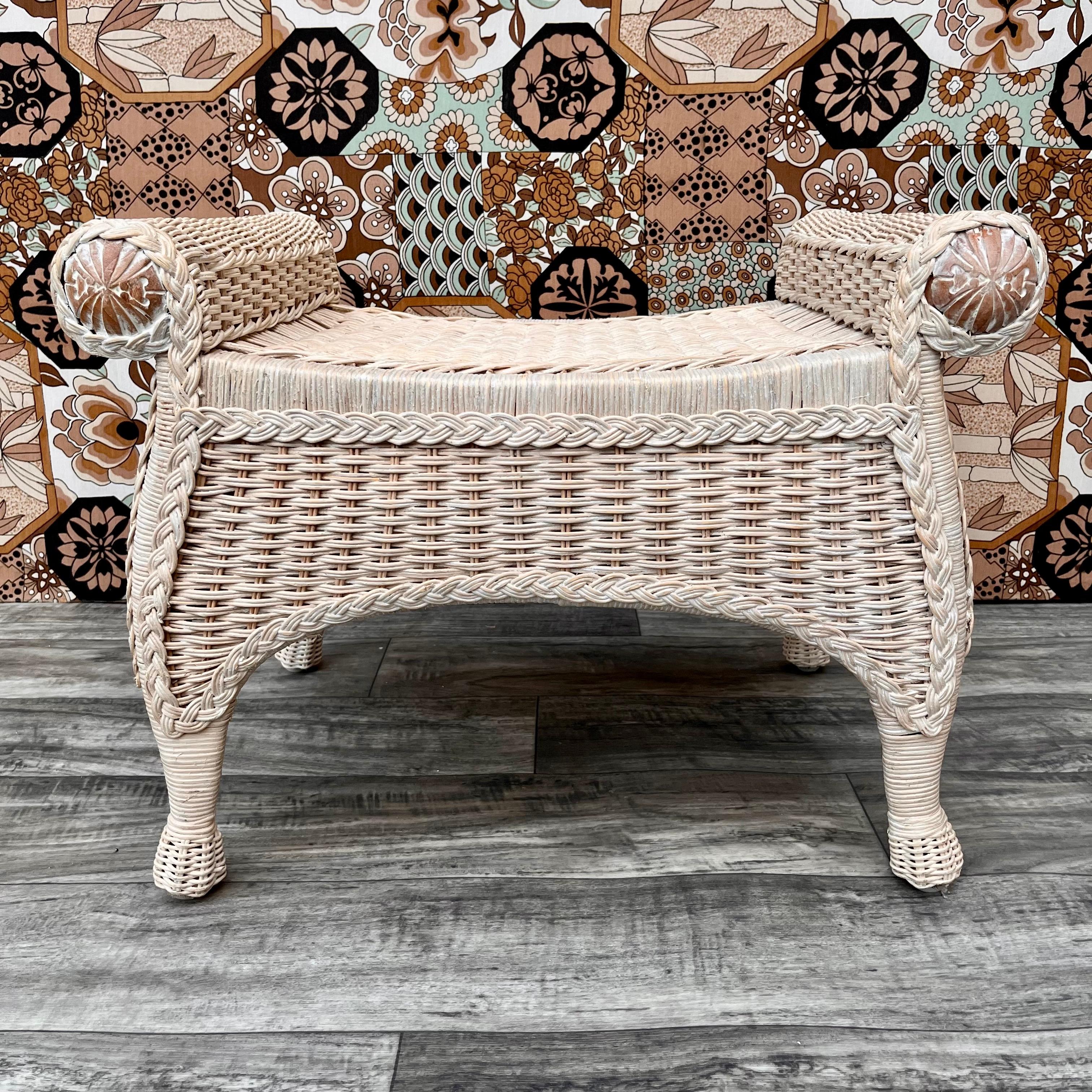 Late 20th Century Boho Chic Coastal Style Rattan Vanity Bench In Good Condition For Sale In Miami, FL