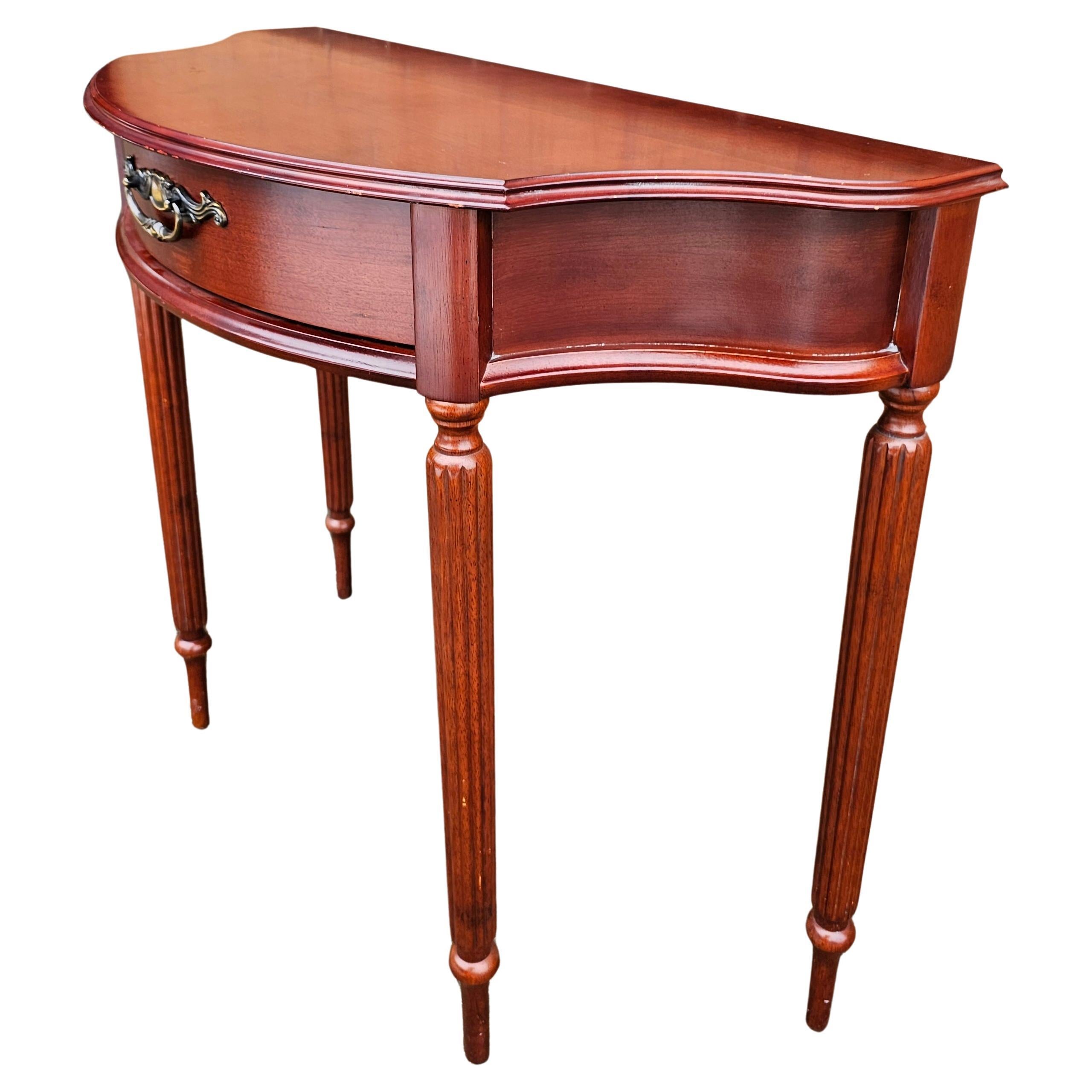 Unknown Late 20th Century Bombay Furniture Federal Style Mahogany Console Table For Sale
