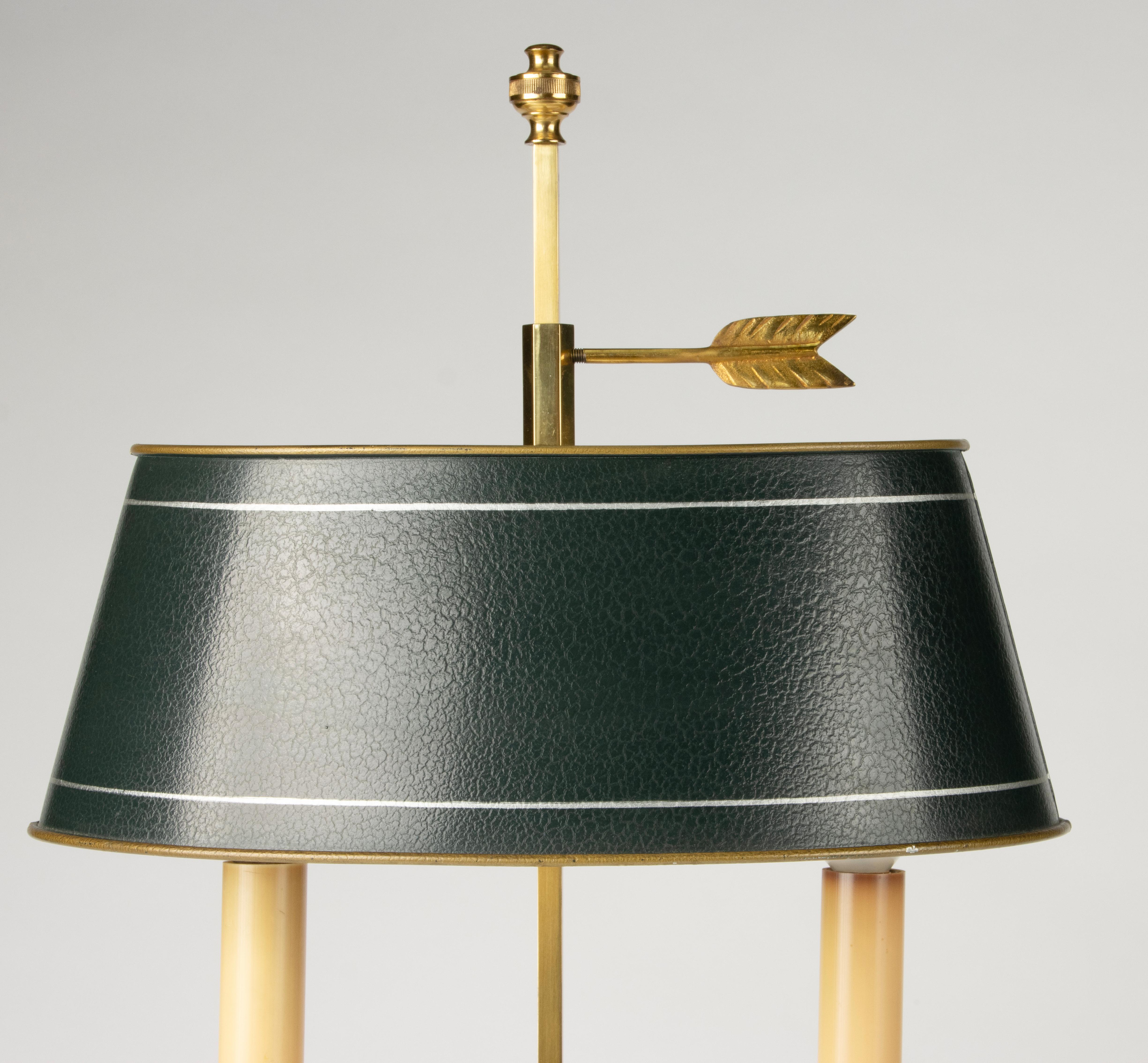 An elegant late 20th century table lamp in neoclassical bouillotte style, made of high-quality gilt bronze with refined detailing and a beautifully polished finish. The craftsmanship is outstanding, especially in the casting and finish of the