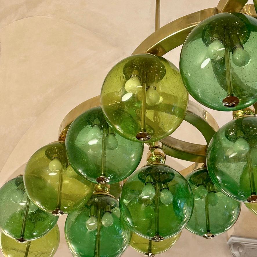 Late 20th Century Brass W/ Green Pulegoso Murano Art Glass Boules Chandelier 4