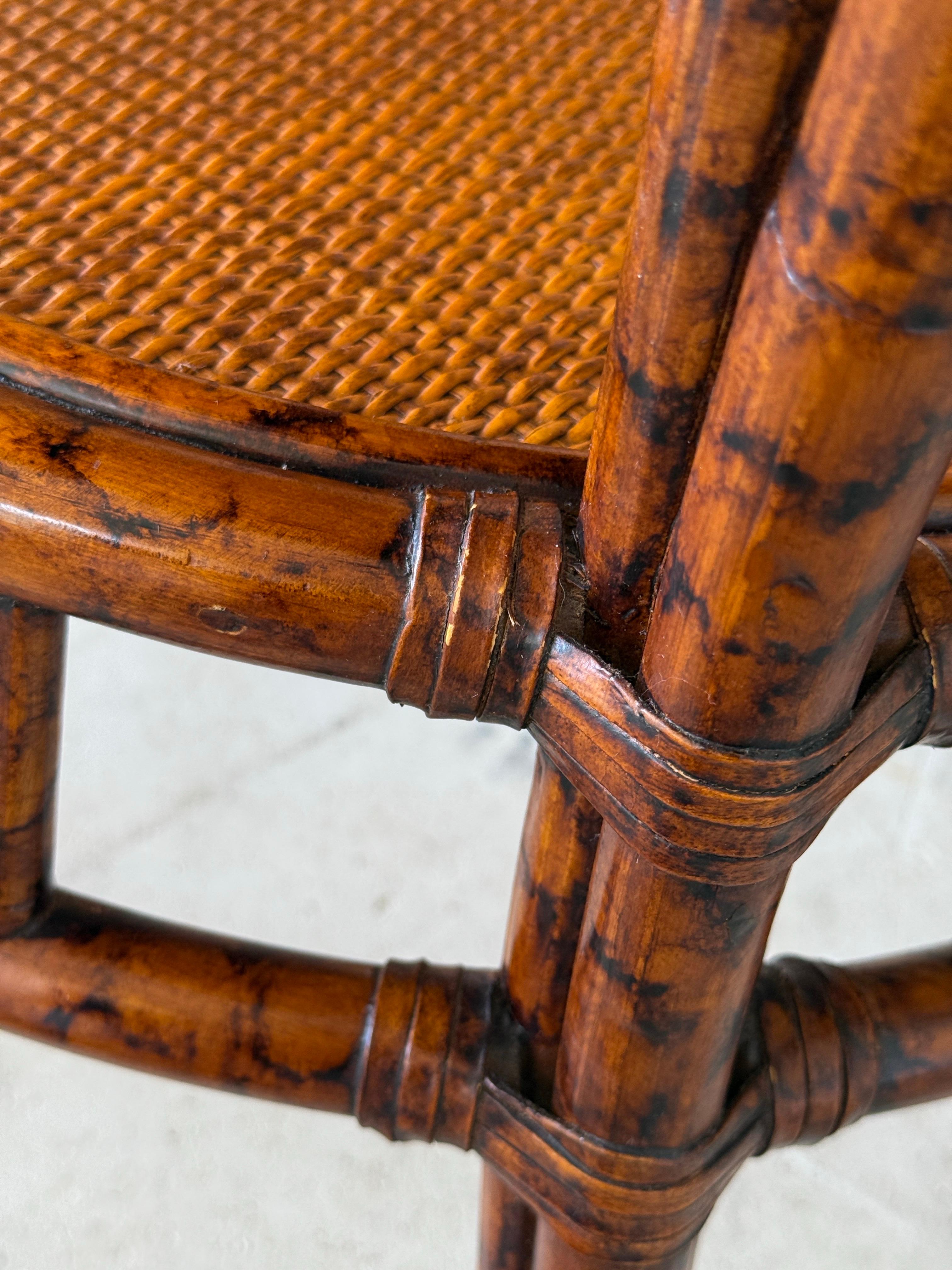 Late 20th Century British Colonial Tortoise Rattan & Cane Round Center Table For Sale 6