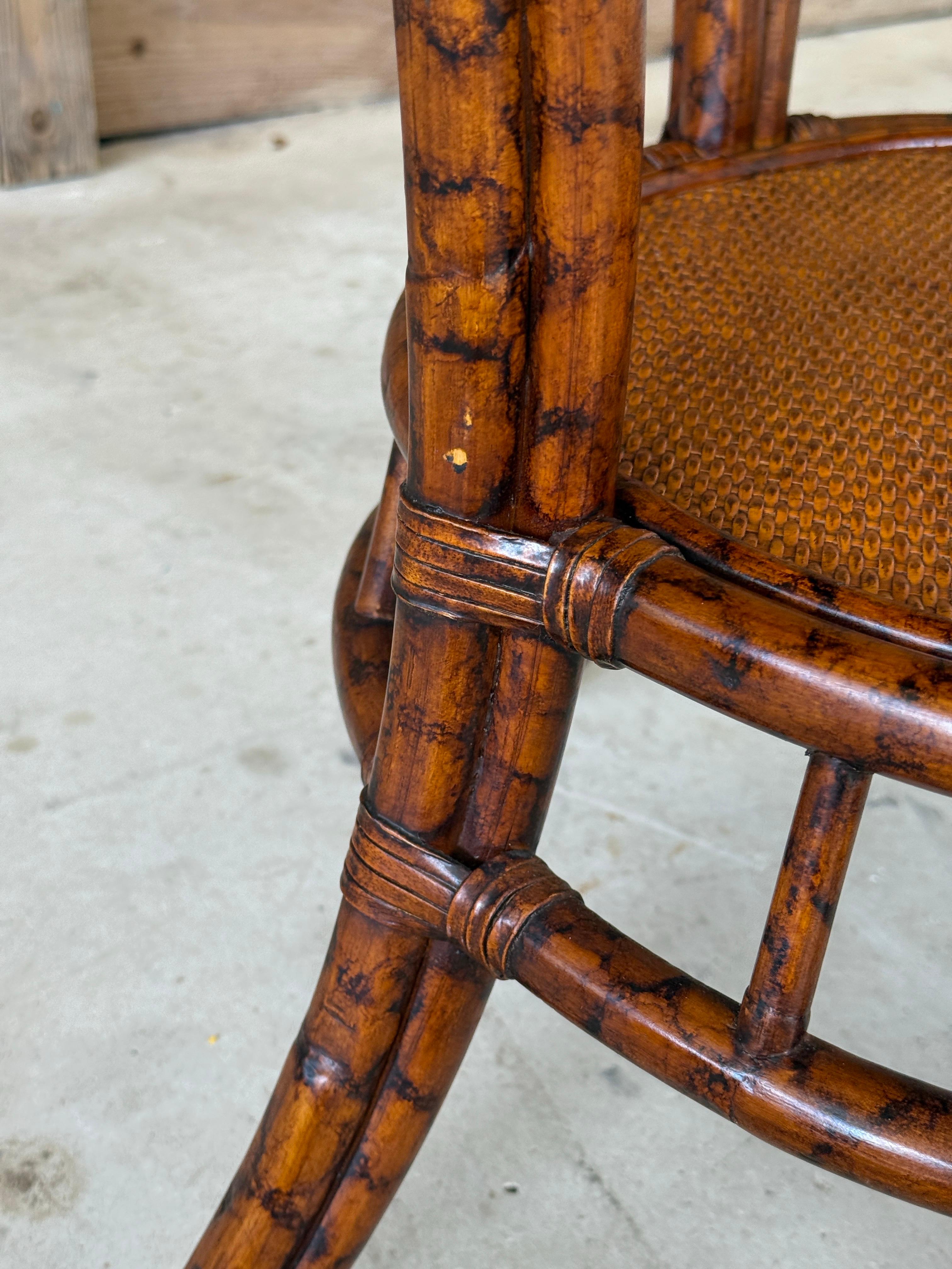 Hand-Crafted Late 20th Century British Colonial Tortoise Rattan & Cane Round Center Table For Sale