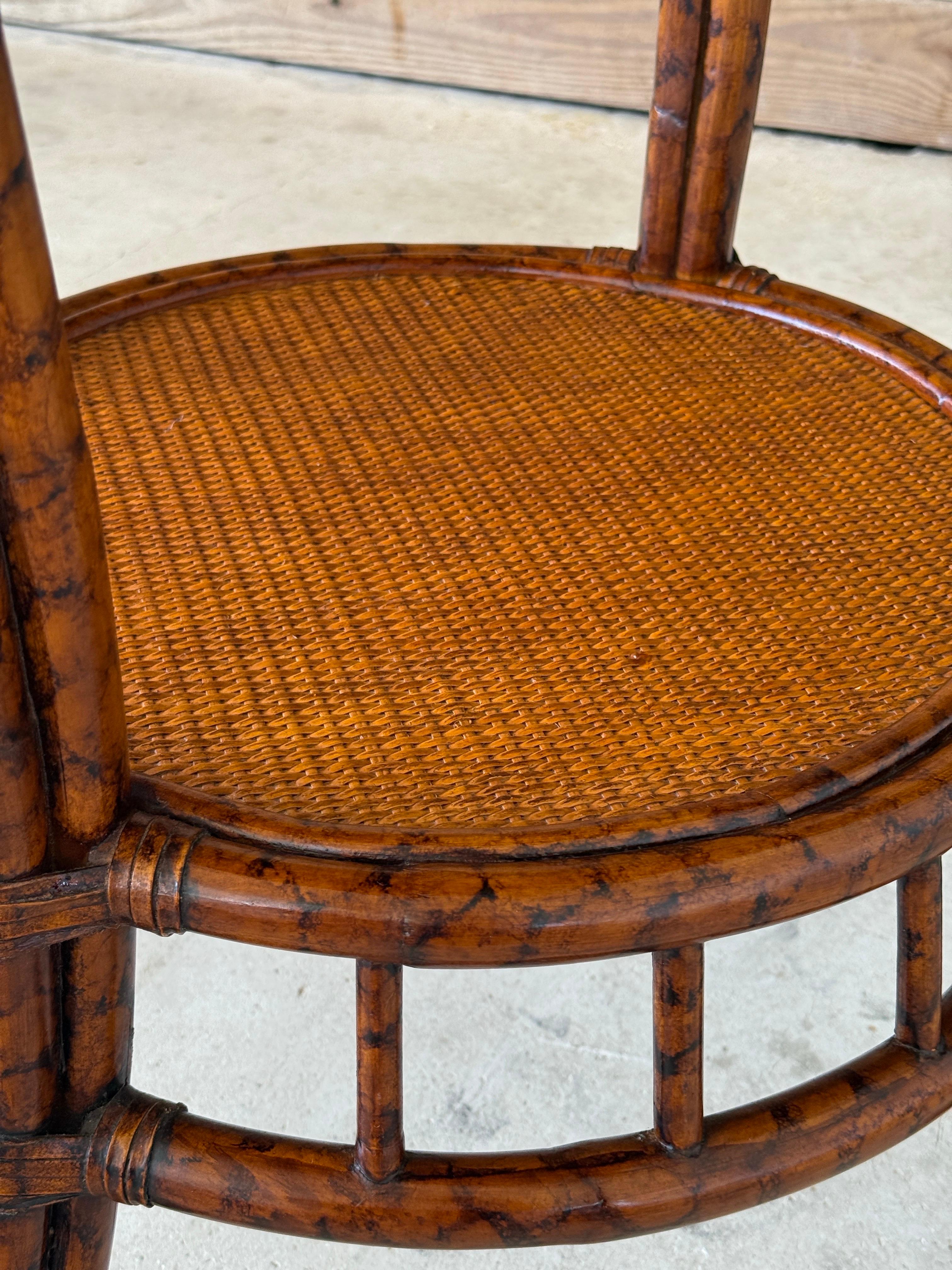 Late 20th Century British Colonial Tortoise Rattan & Cane Round Center Table For Sale 1