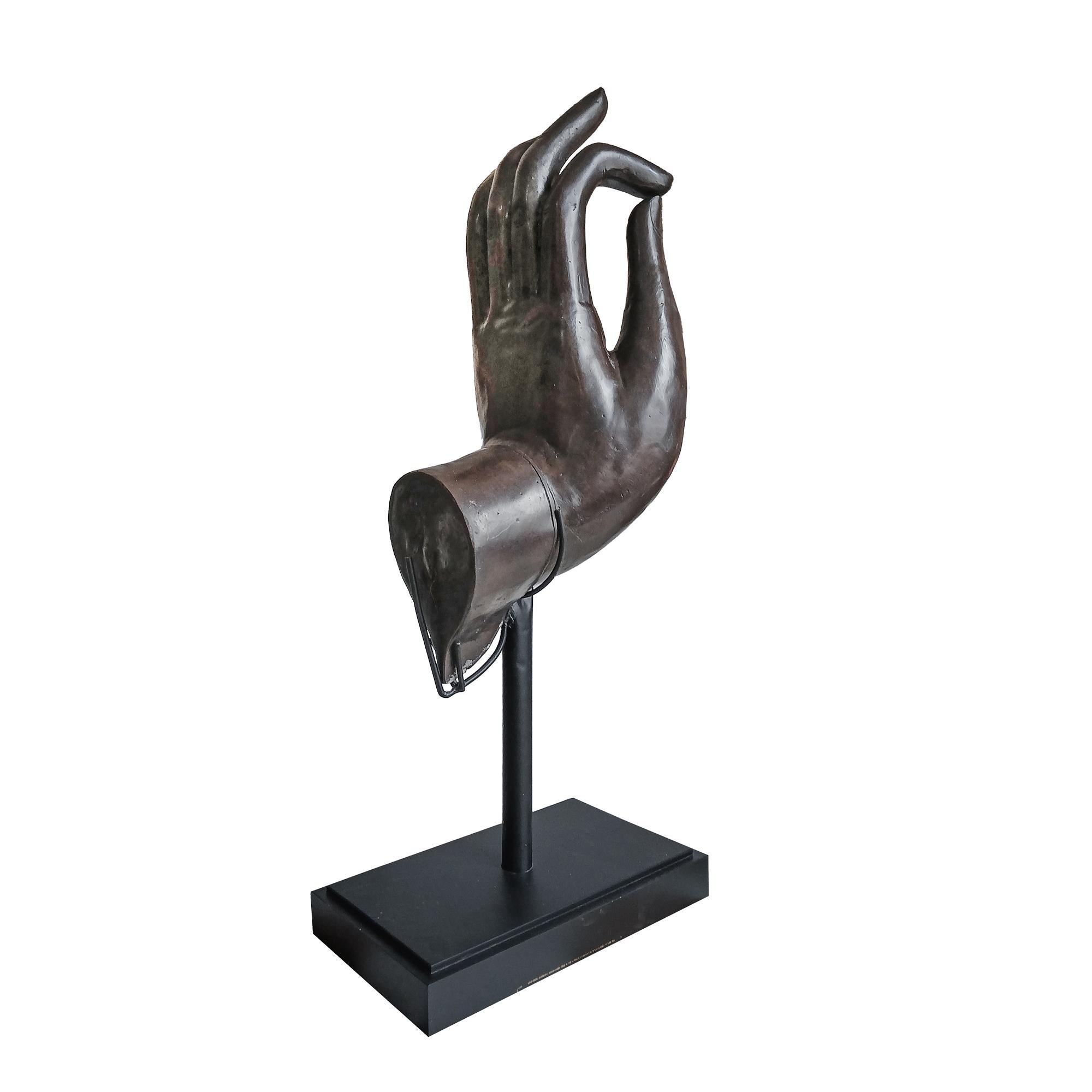 Moulage Late 20th Century Bronze Buddha Hand en vente