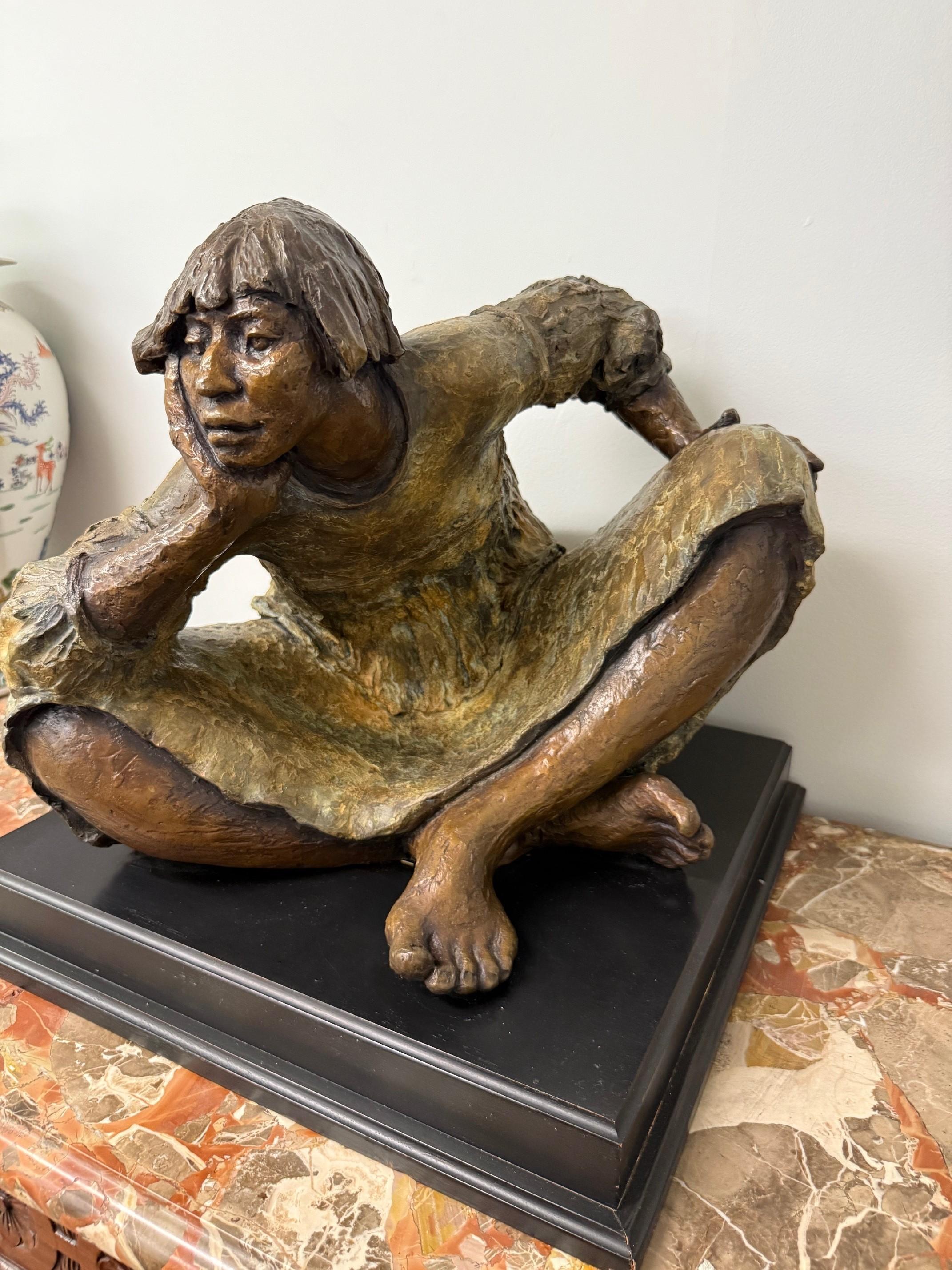 Late 20th Century Bronze Sculpture, Navajo Woman Signed Shirley Smith 1989 3/10 In Good Condition For Sale In Stamford, CT