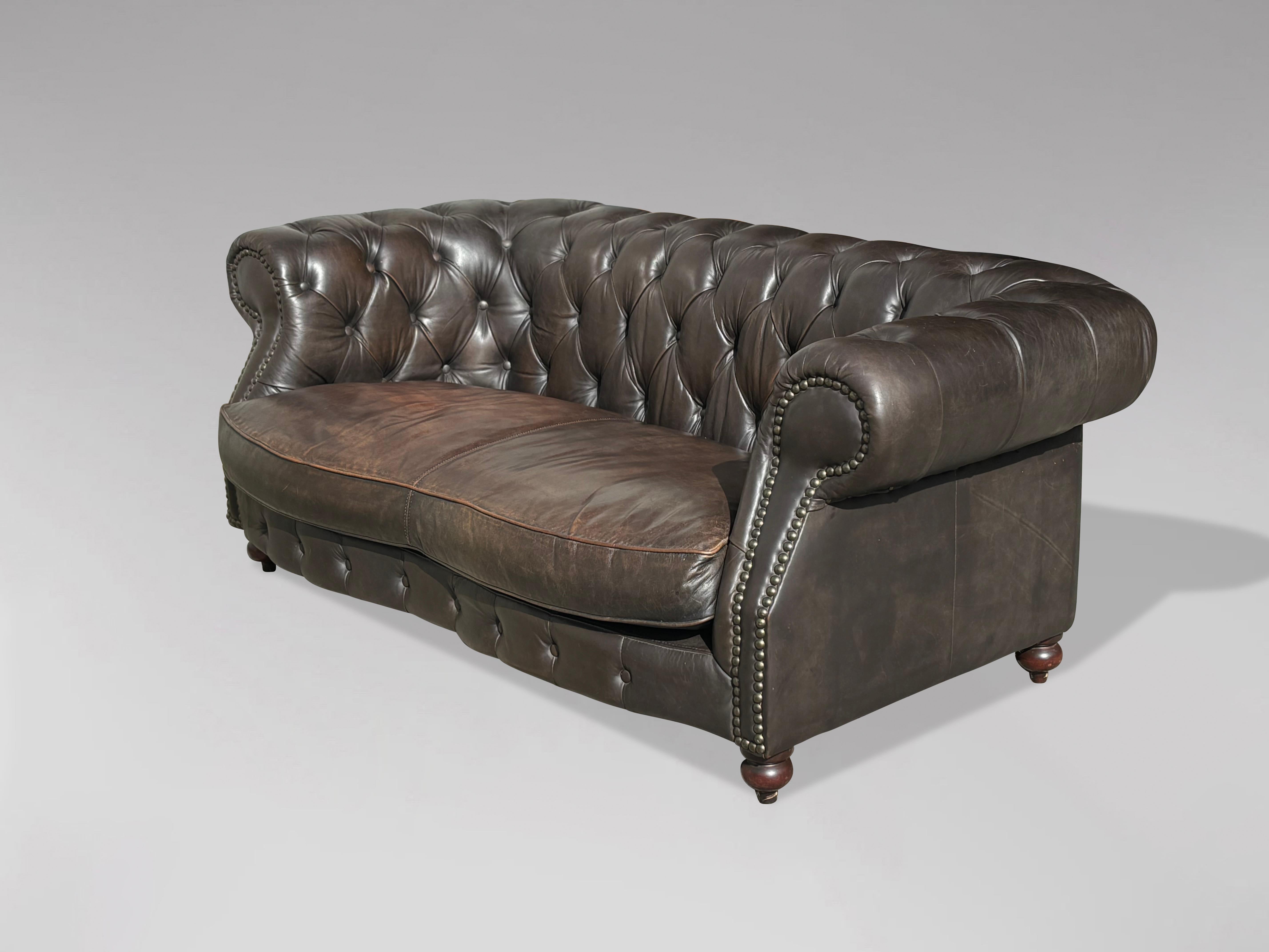 Late 20th Century, Brown Leather Serpentine Shape Chesterfield Sofa 5