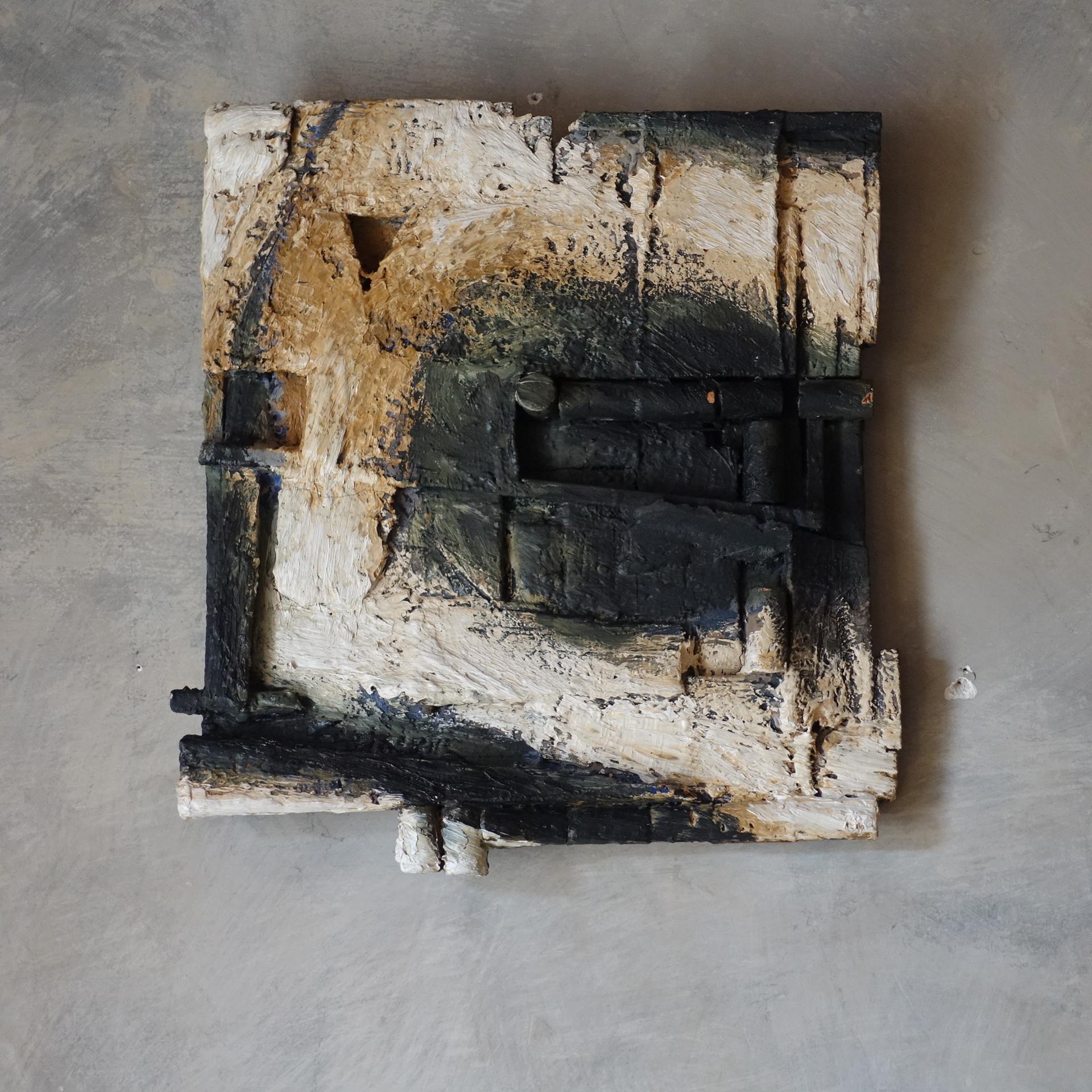 Late 20th century Brutalist wall art/sculpture, realized with recycled woods elements plaster and acrylics, labeled in the back Gilles Pennaneac'h, france 1960s circa.