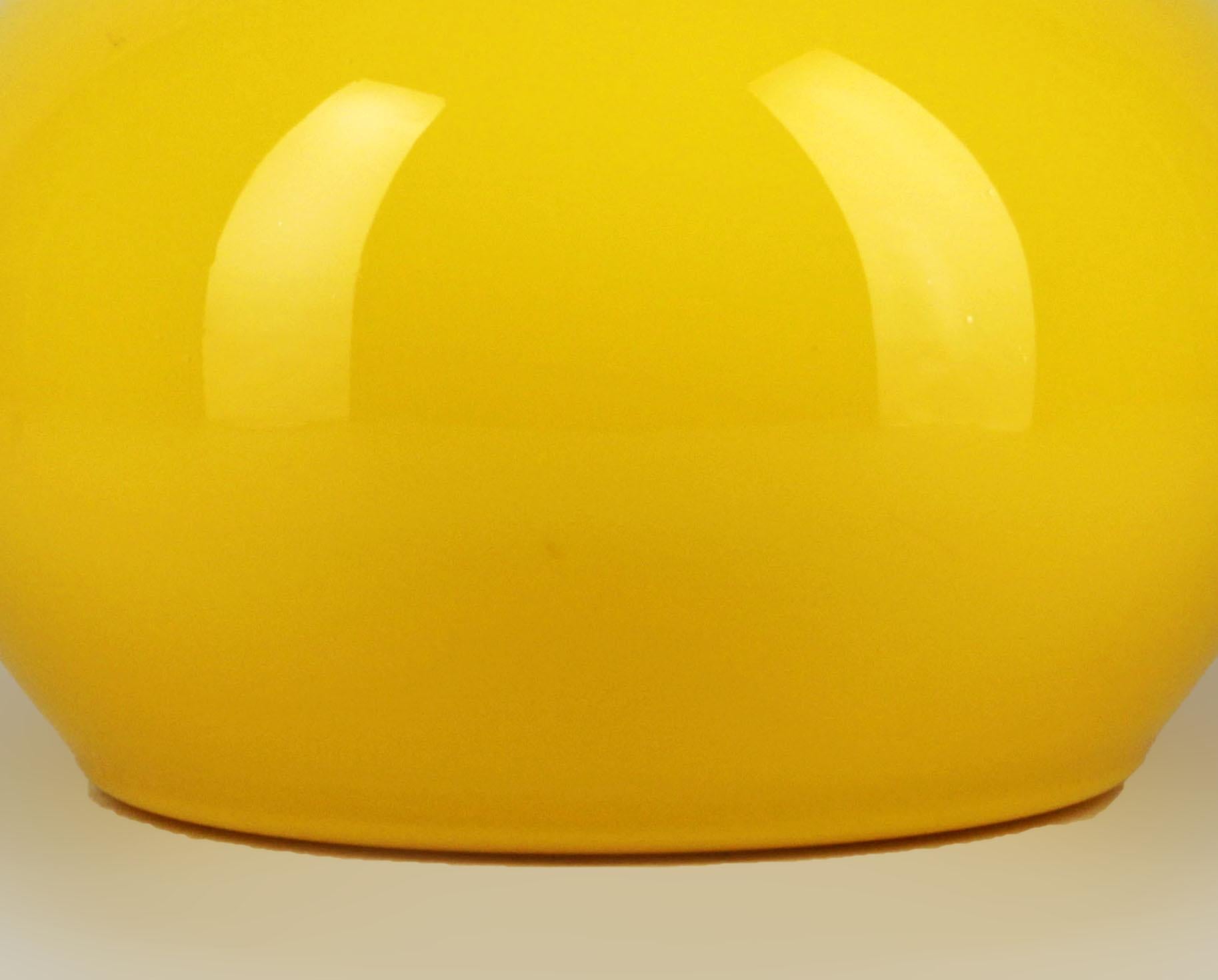 Late 20th Century Bulbous Polished Glass Yellow Vase of Scandinavian Design In Good Condition For Sale In North Miami, FL