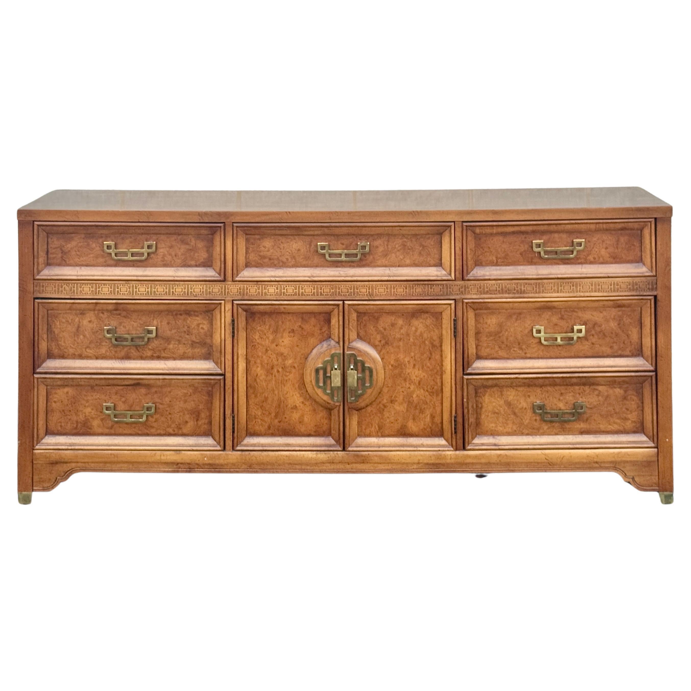 Comò in legno di radica di fine secolo Henry Link Mandarin Collection
S