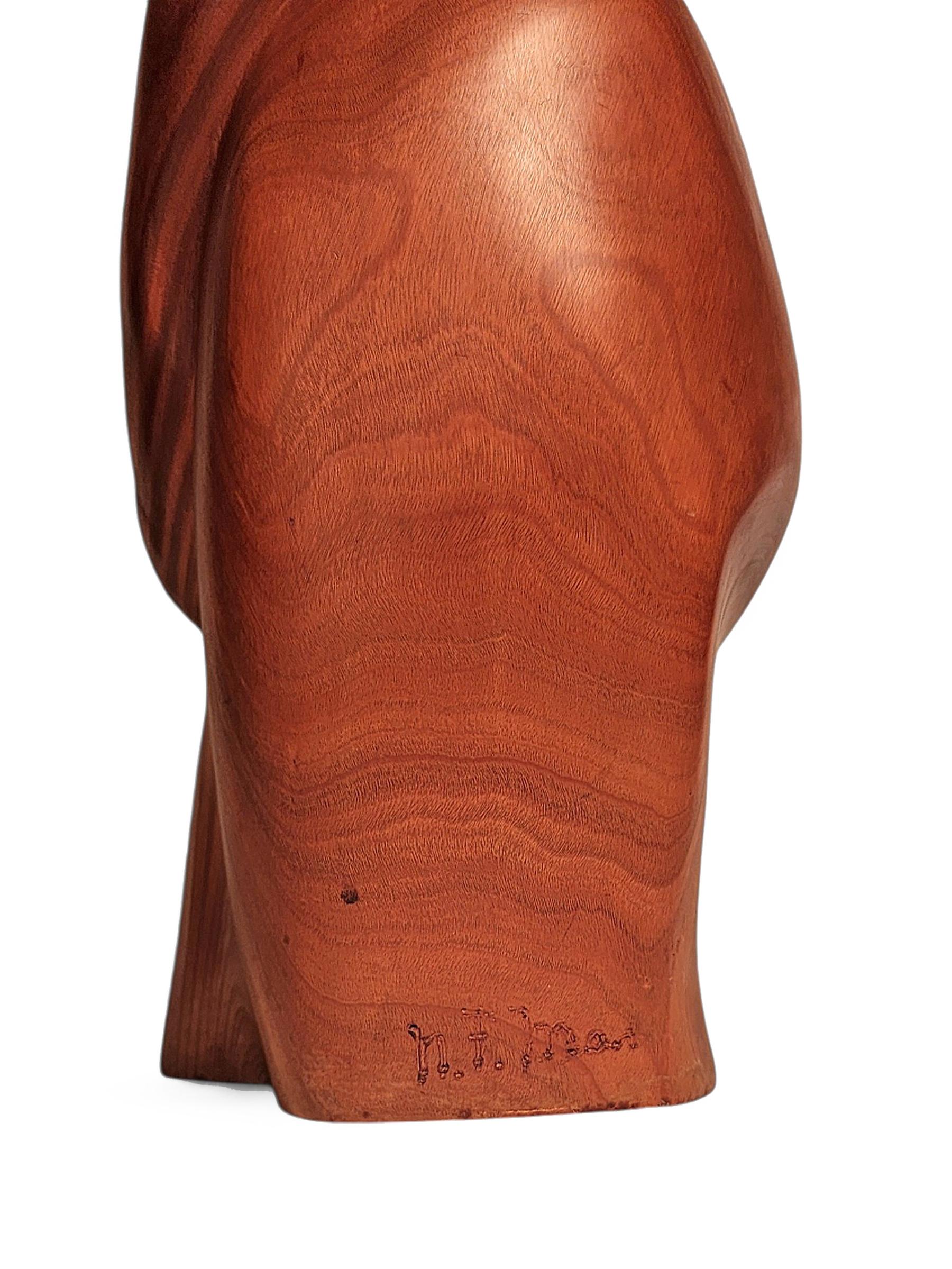 Escultura Decorativa Femenina Tallada en Madera Barnizada, Brasil, Finales Siglo XX siglo XX en venta