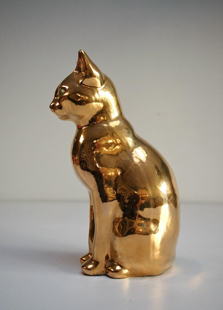 Hollywood Regency Late 20th Century Ceramic Cat with Gold Colored Glaze For Sale