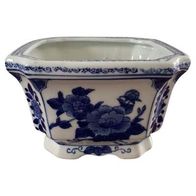 Early 20th Century Minton Blue and White “Blue Willow” Porcelain ...