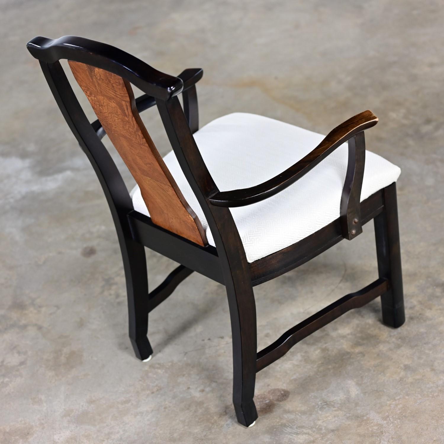 Sillón auxiliar de comedor Broyhill estilo Ming de finales del siglo XX con respaldo de yugo en venta 4