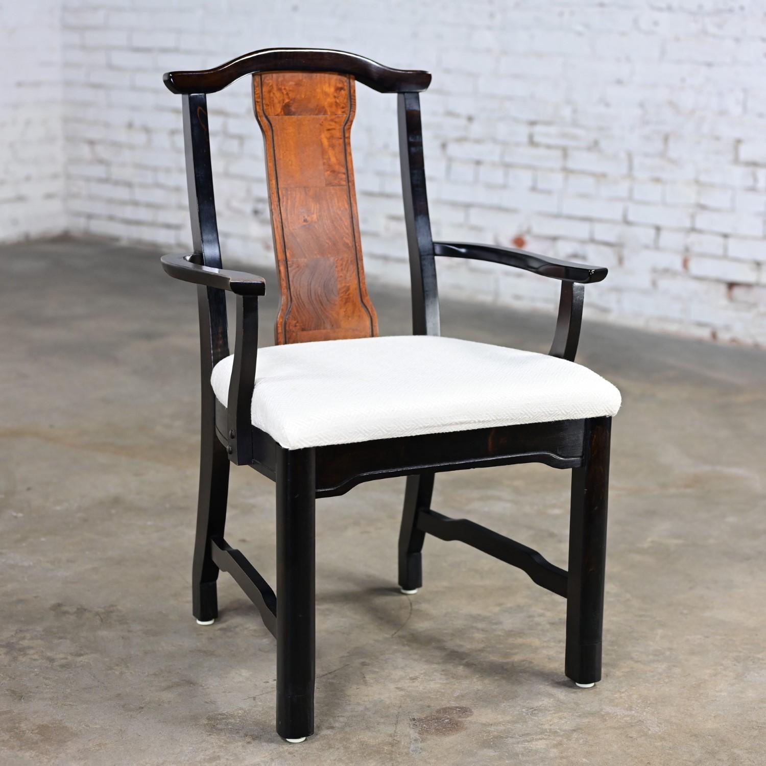 Sillón auxiliar de comedor Broyhill estilo Ming de finales del siglo XX con respaldo de yugo en venta 12