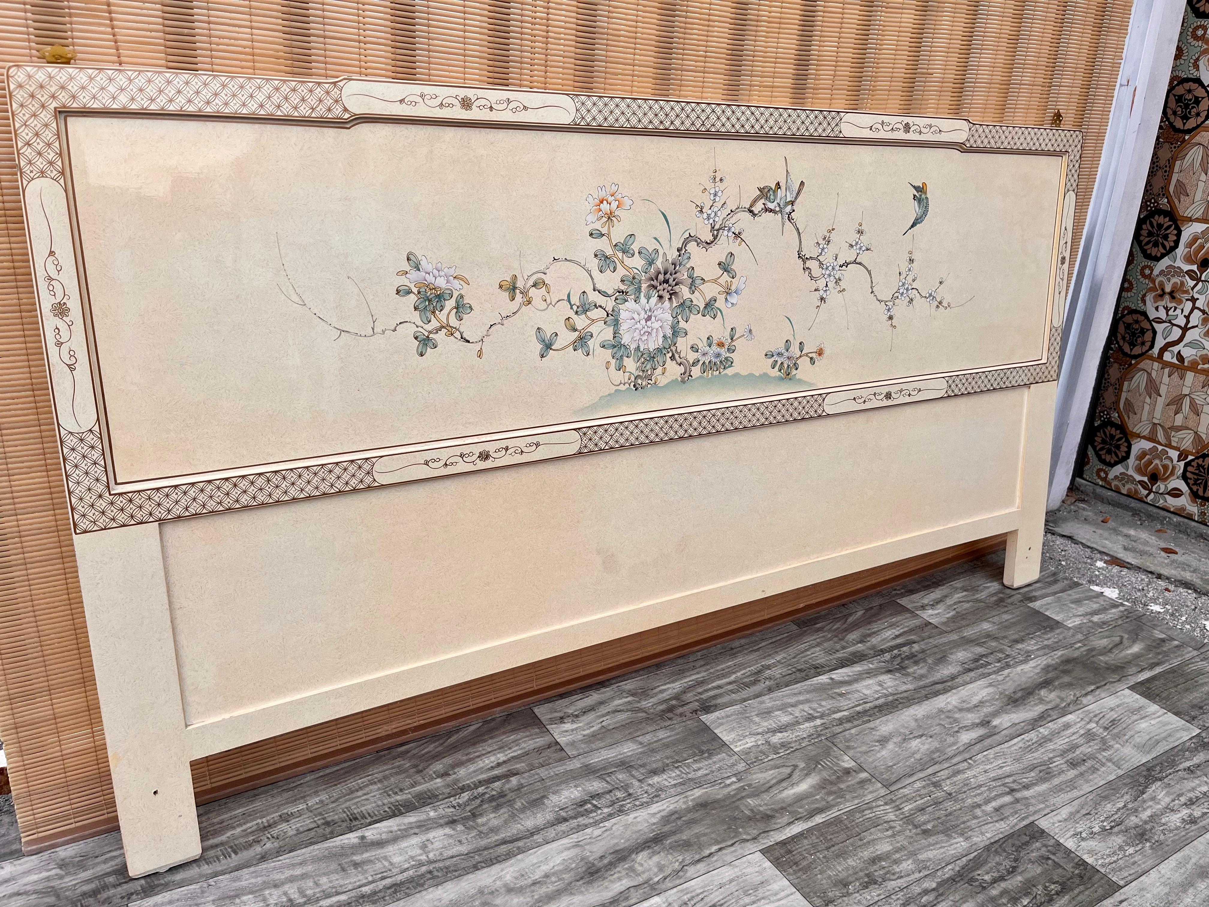 Late 20th Century Chinoiserie Lacquer King Size Headboard In Good Condition In Miami, FL