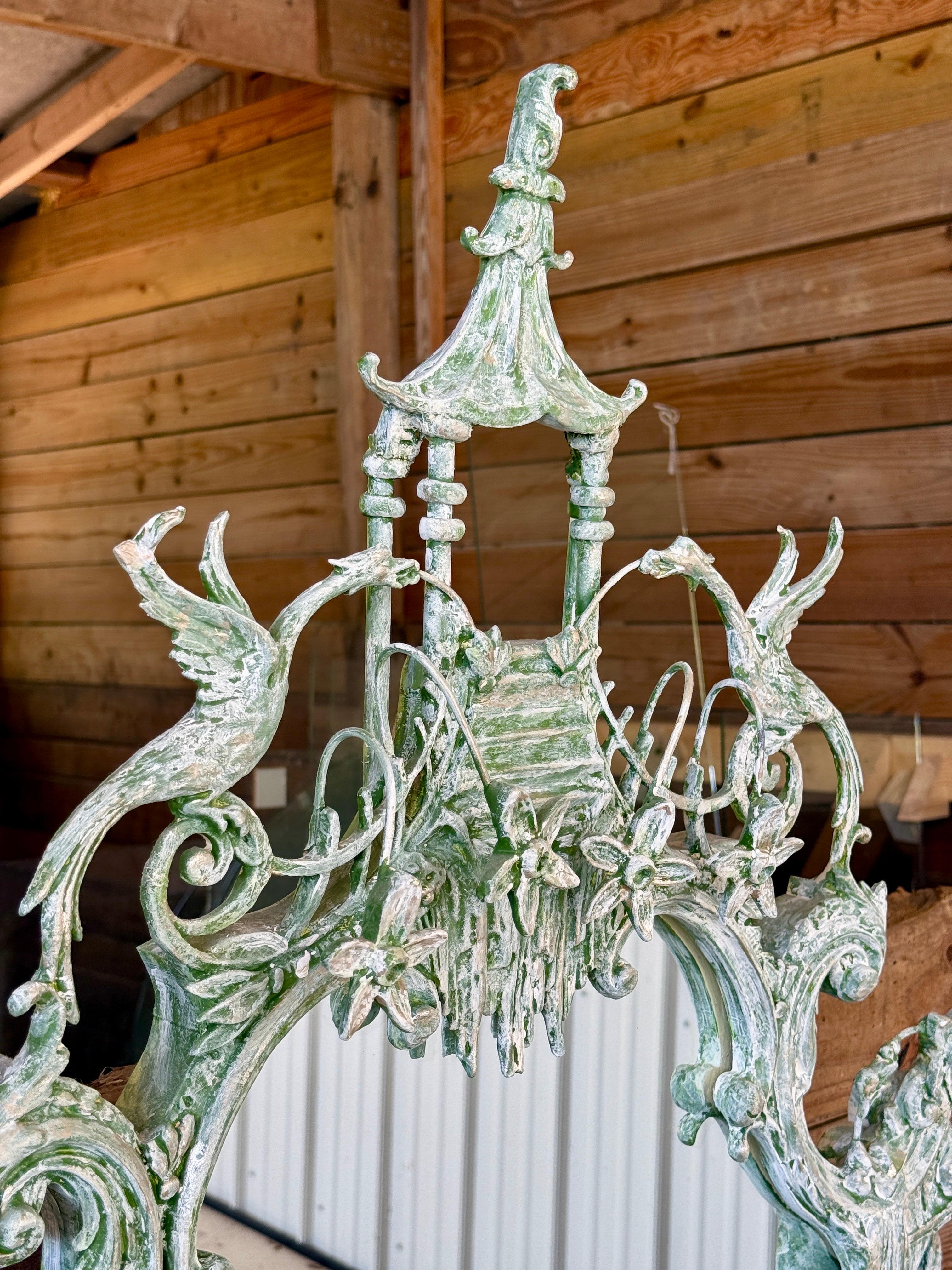 Chinoiserie Regency-Skulptur-Wandspiegel mit Pagoden-Ho Ho Ho-Vogel aus dem späten 20. Jahrhundert im Angebot 2