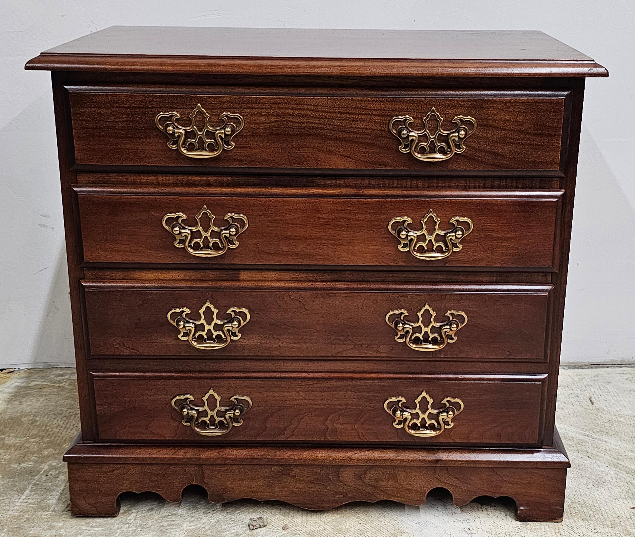 Late 20th Century Chippendale Cherry Bedside Chest of Drawers / Nightstand. Finished all sides and back. Measures 24