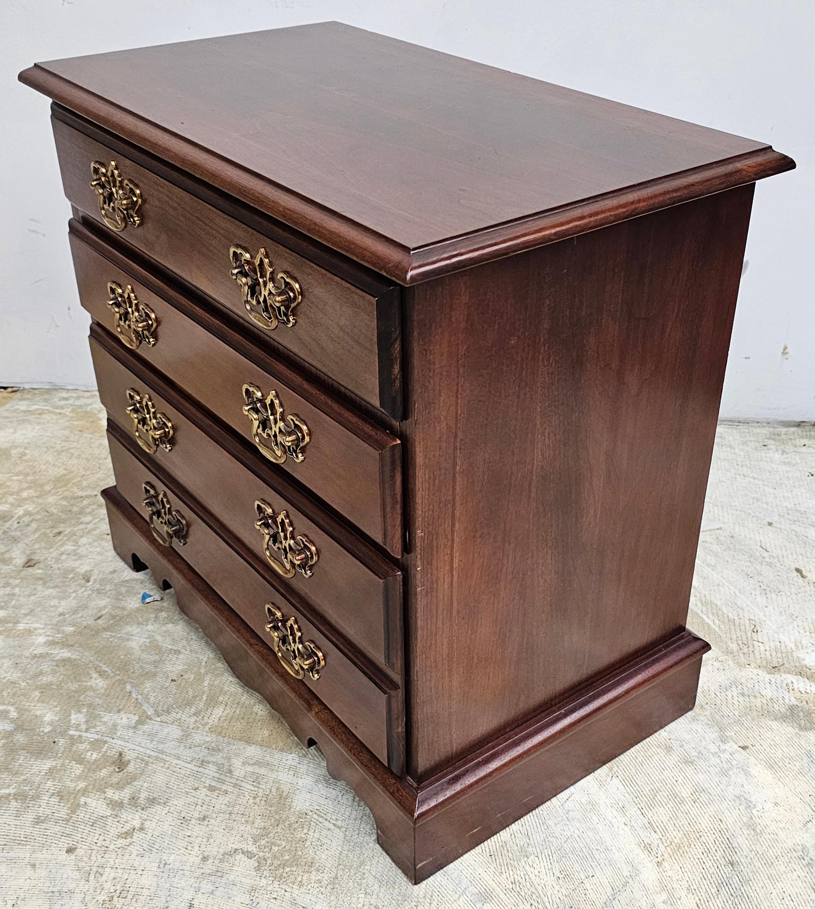 Late 20th Century Chippendale Cherry Bedside Chest of Drawers / Nightstand For Sale 1