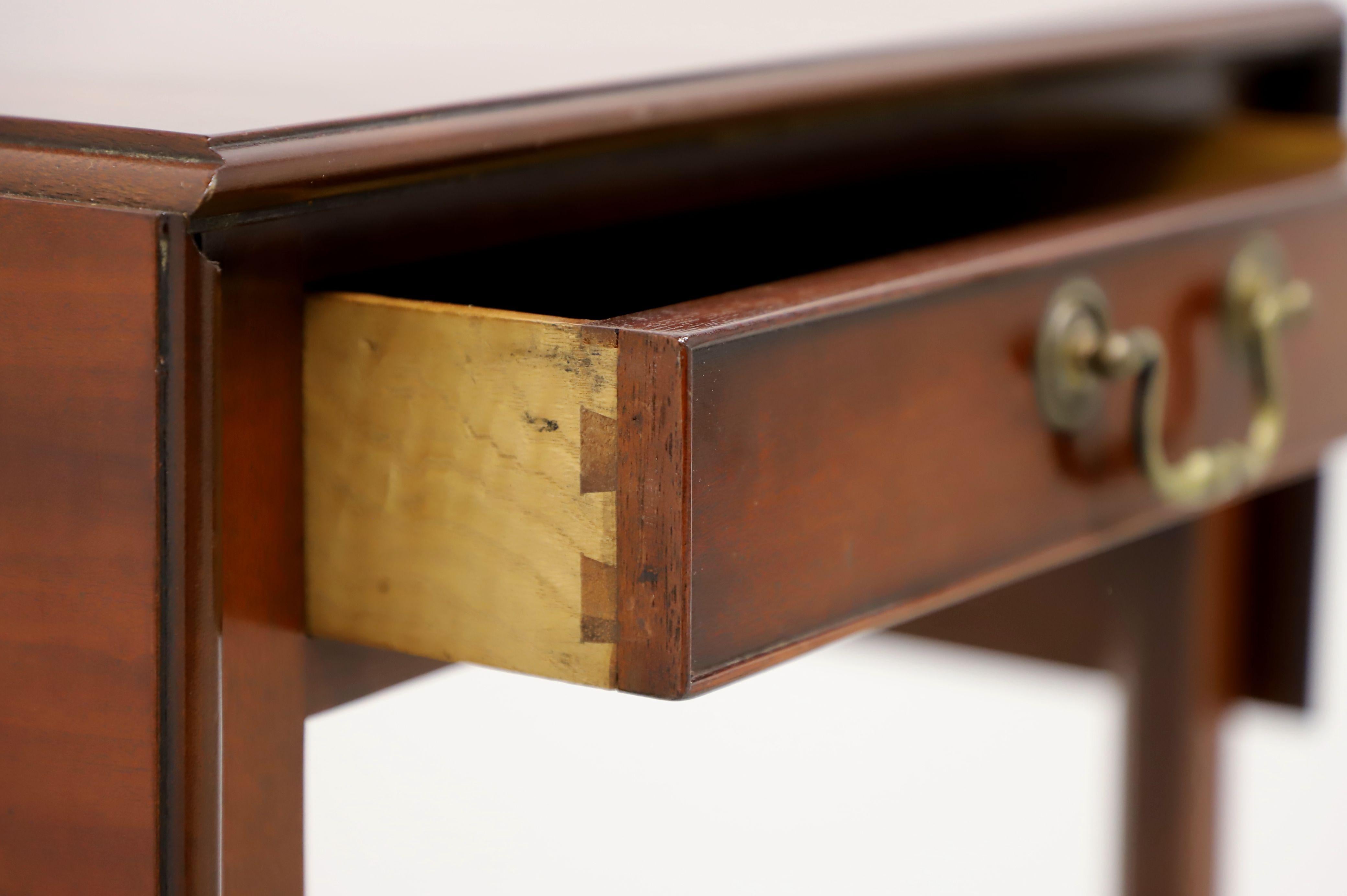 Late 20th Century Chippendale Drop-Leaf End Side Table For Sale 6