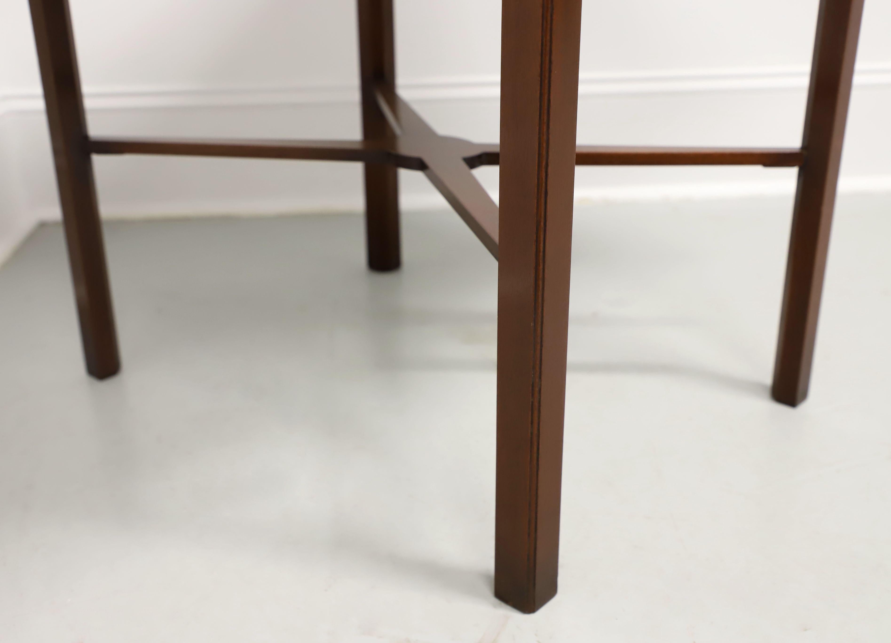 Late 20th Century Chippendale Drop-Leaf End Side Table For Sale 4