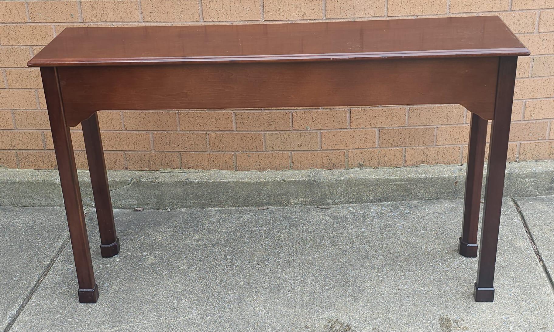 Late 20th Century Chippendale Style Mahogany Console Table For Sale 2