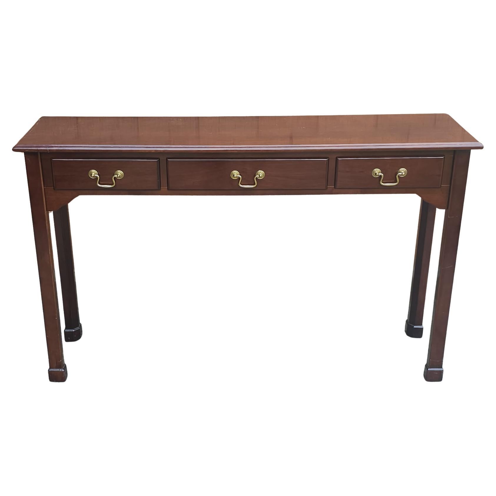Late 20th Century Chippendale Style Mahogany Console Table For Sale