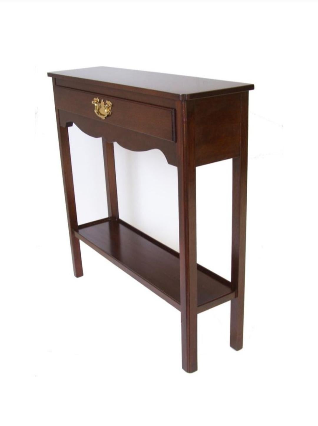 Late 20th Century Chippendale Style Mahogany Narrow Console Table In Good Condition For Sale In Germantown, MD