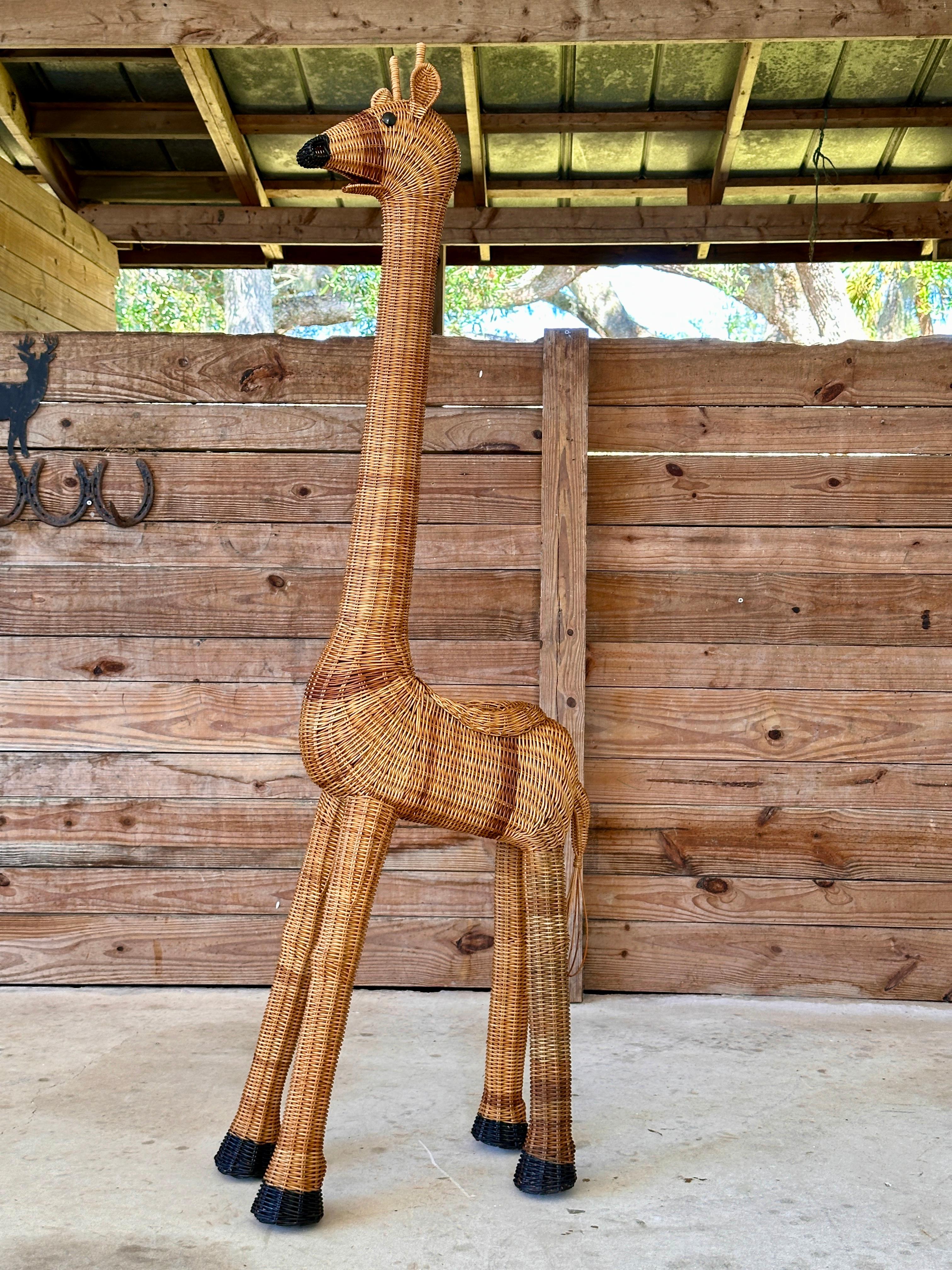 Fin 20ème siècle Coastal Boho Tall Rattan Giraffe Planter Décorer en vente 5