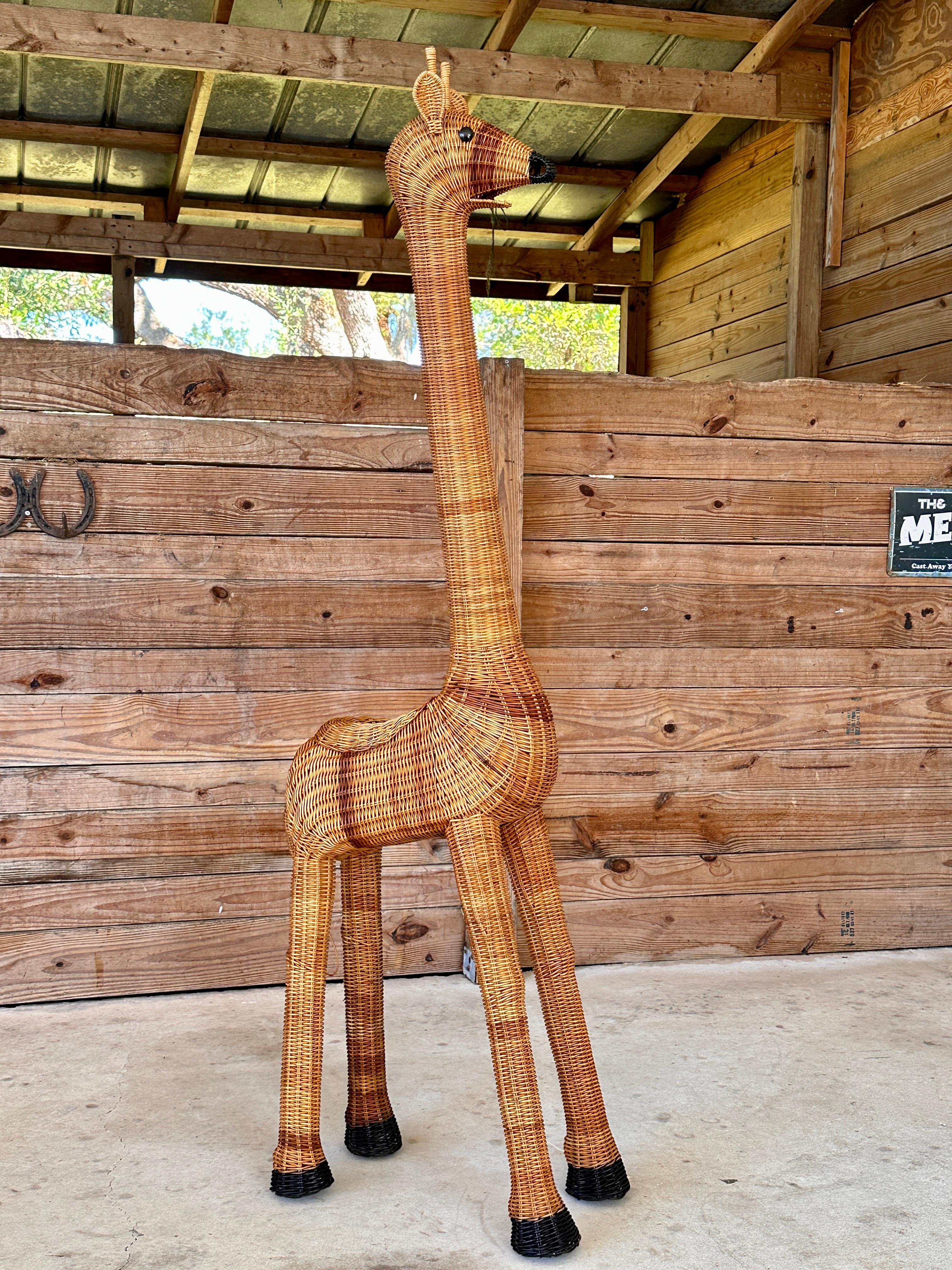Fin 20ème siècle Coastal Boho Tall Rattan Giraffe Planter Décorer en vente 6