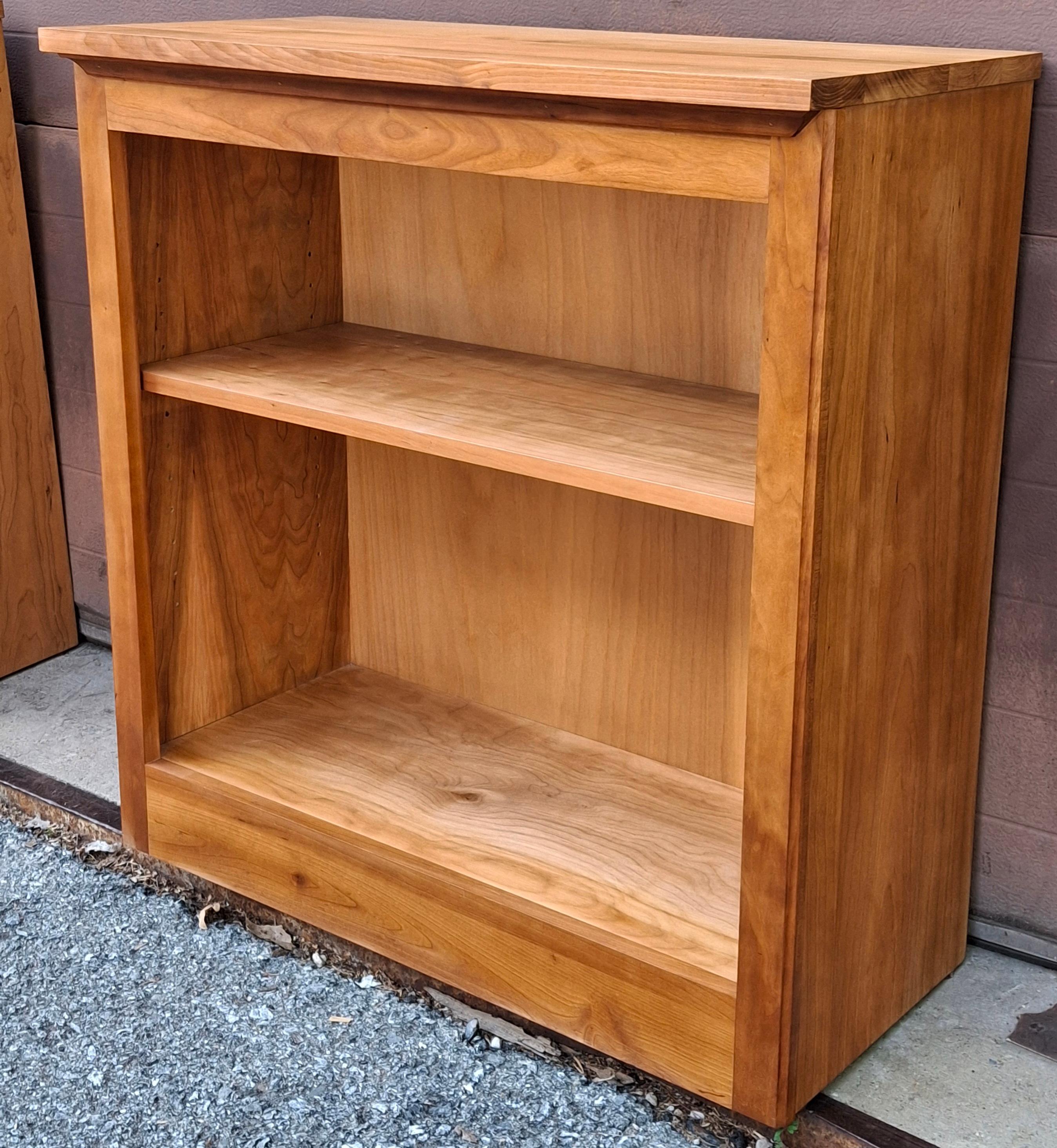 Late 20th Century Contemporary Fruitwood Low Adjustable Shelf Bookcase For Sale 6